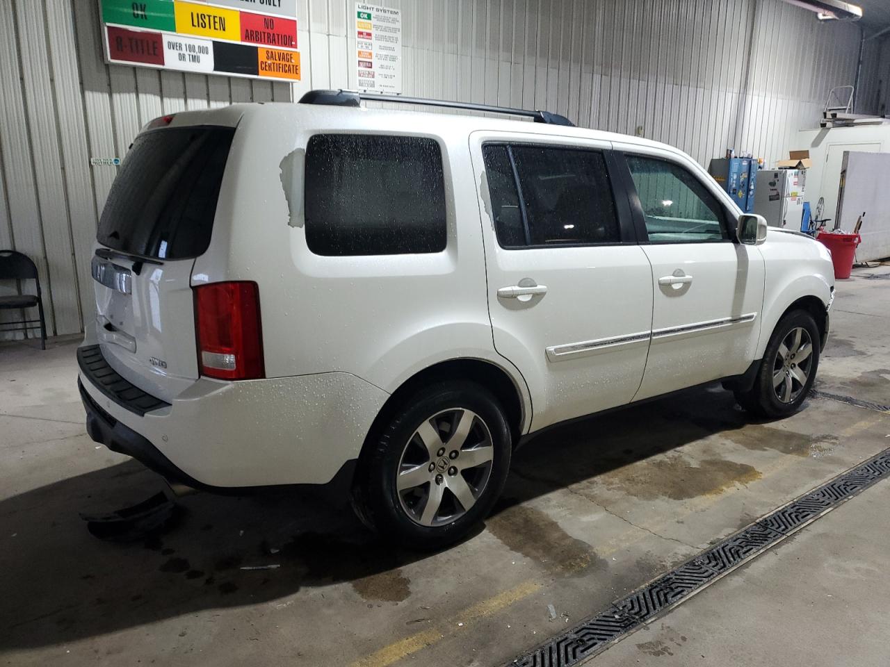 2012 Honda Pilot Touring White vin: 5FNYF4H99CB029126