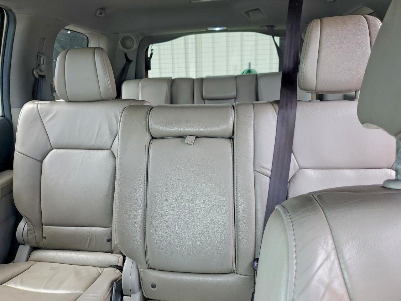 2012 Honda Pilot Touring White vin: 5FNYF4H99CB055256