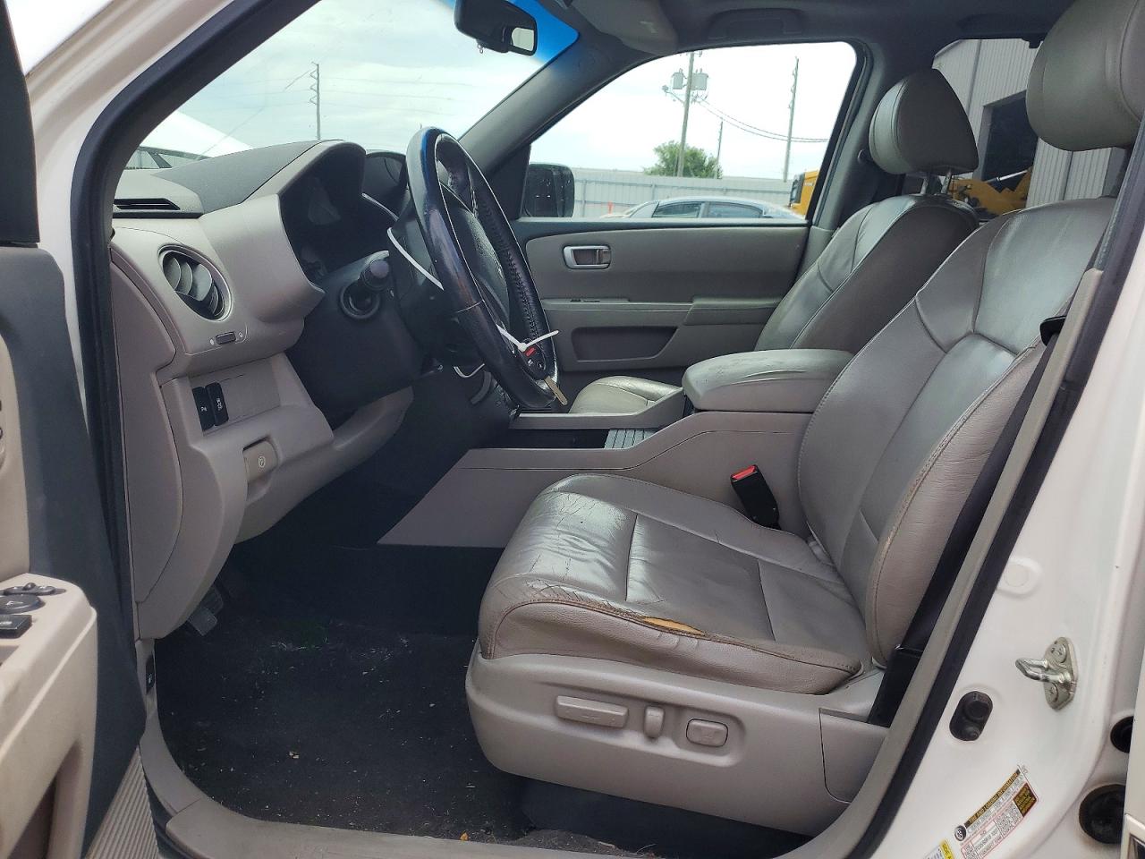 2012 Honda Pilot Touring White vin: 5FNYF4H99CB055256