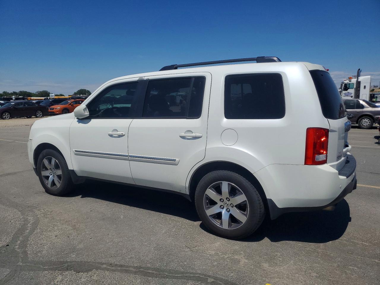 2013 Honda Pilot Touring White vin: 5FNYF4H99DB001179