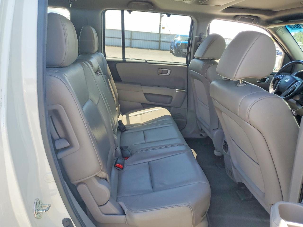 2013 Honda Pilot Touring White vin: 5FNYF4H99DB001179