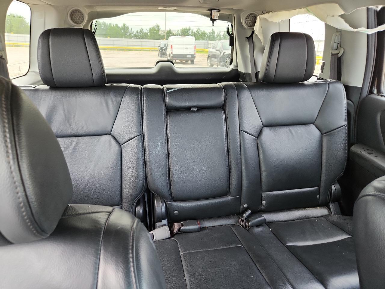 2013 Honda Pilot Touring Black vin: 5FNYF4H99DB008228