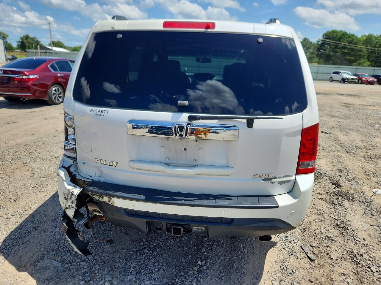 2013 Honda Pilot Touring White vin: 5FNYF4H99DB059714