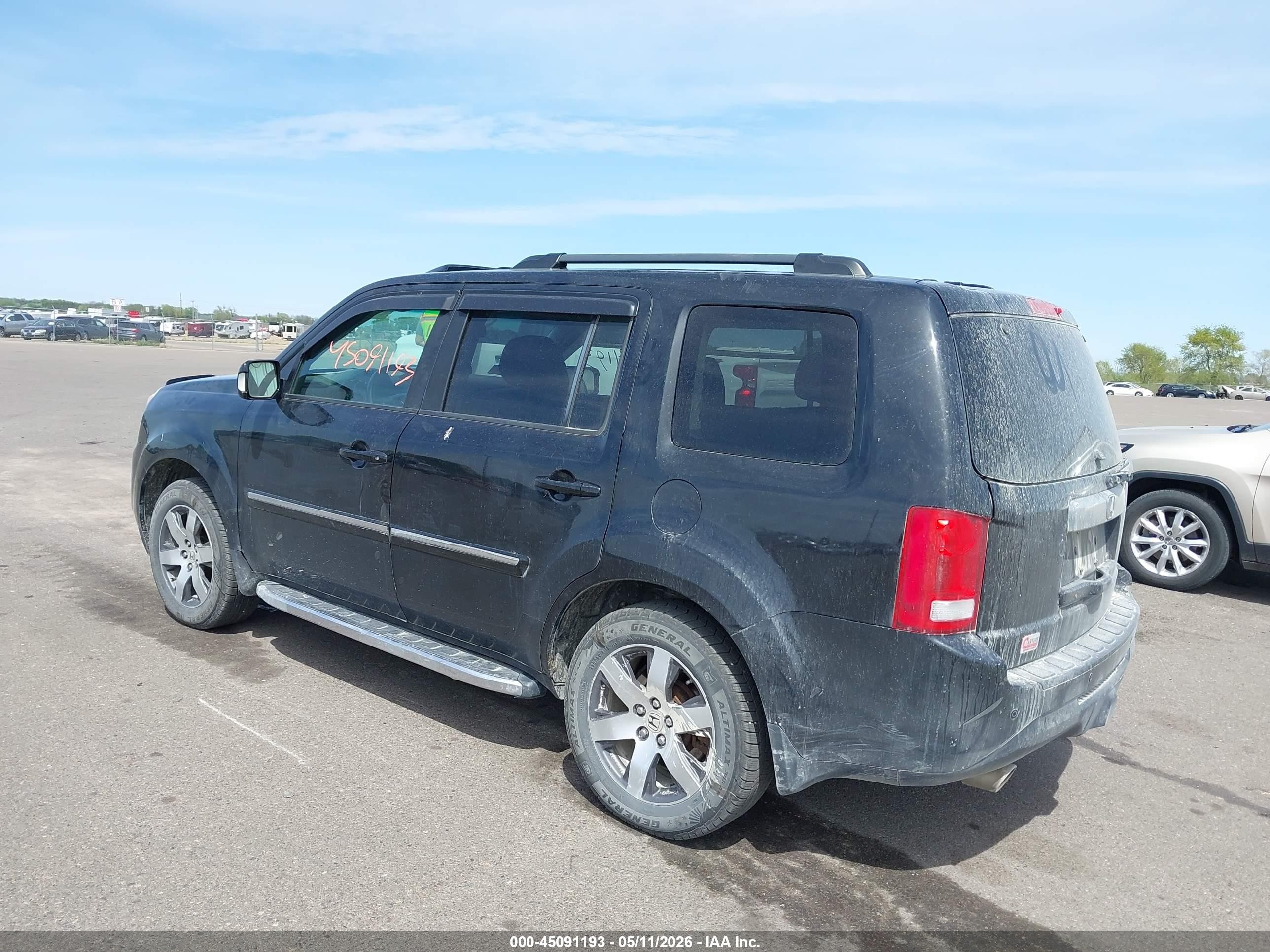 2013 Honda Pilot Touring Черный vin: 5FNYF4H99DB503612