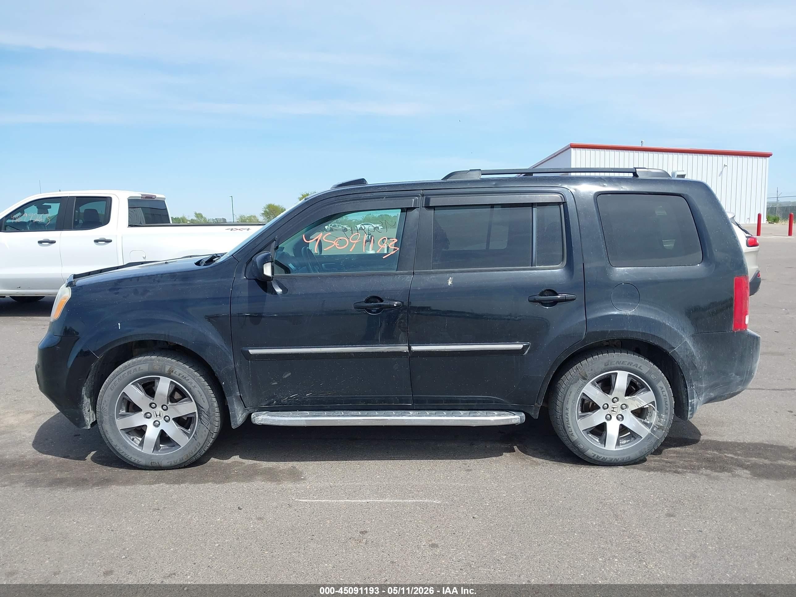 2013 Honda Pilot Touring Черный vin: 5FNYF4H99DB503612