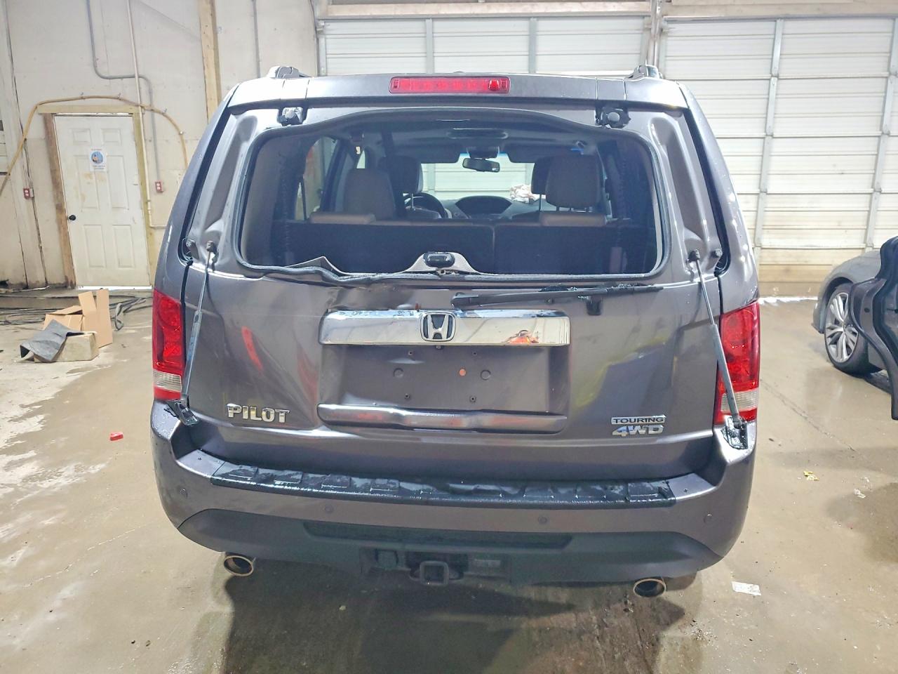 2014 Honda Pilot Touring Gray vin: 5FNYF4H99EB019070