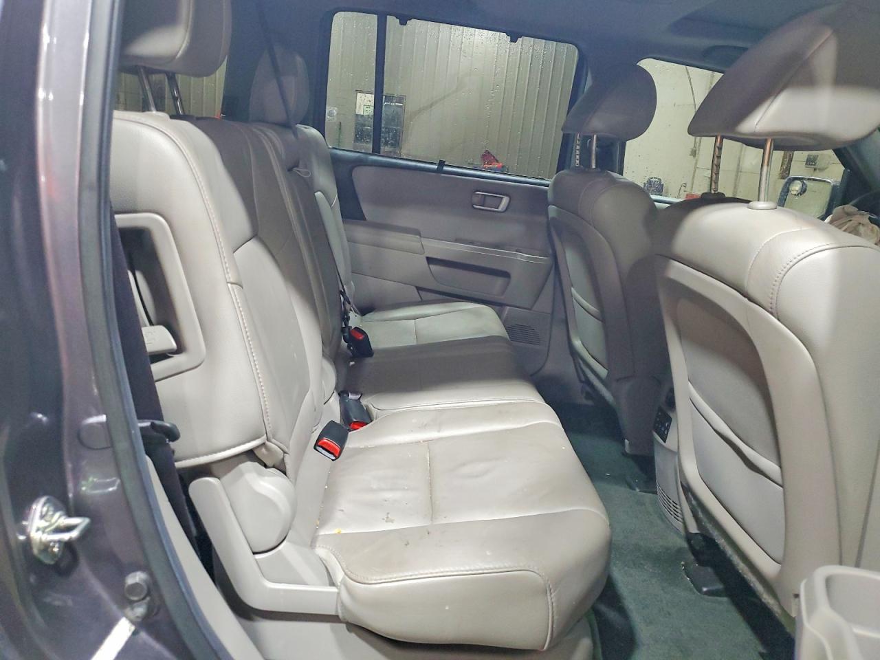 2014 Honda Pilot Touring Gray vin: 5FNYF4H99EB019070