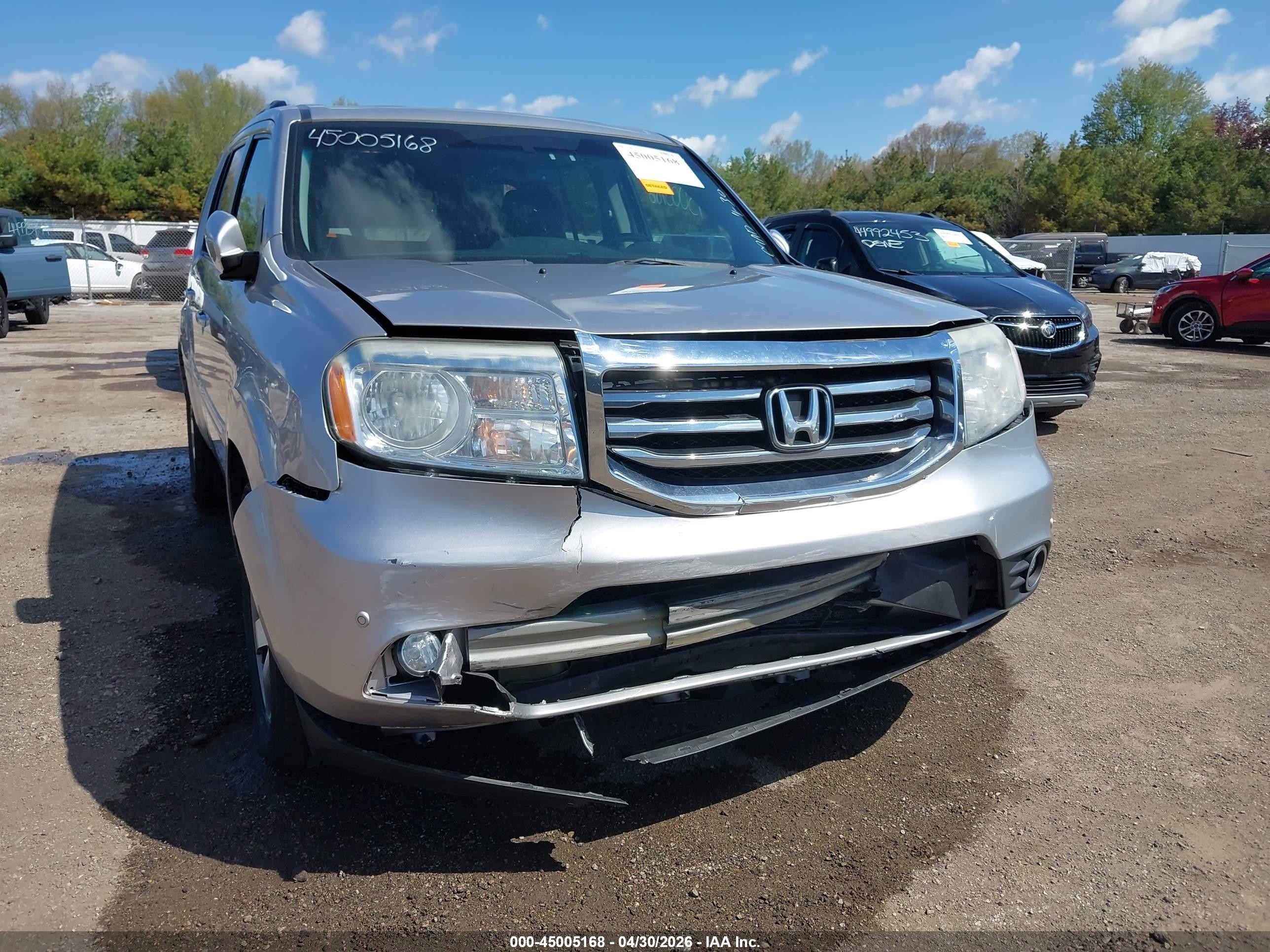 2014 Honda Pilot Touring Silver vin: 5FNYF4H99EB020722