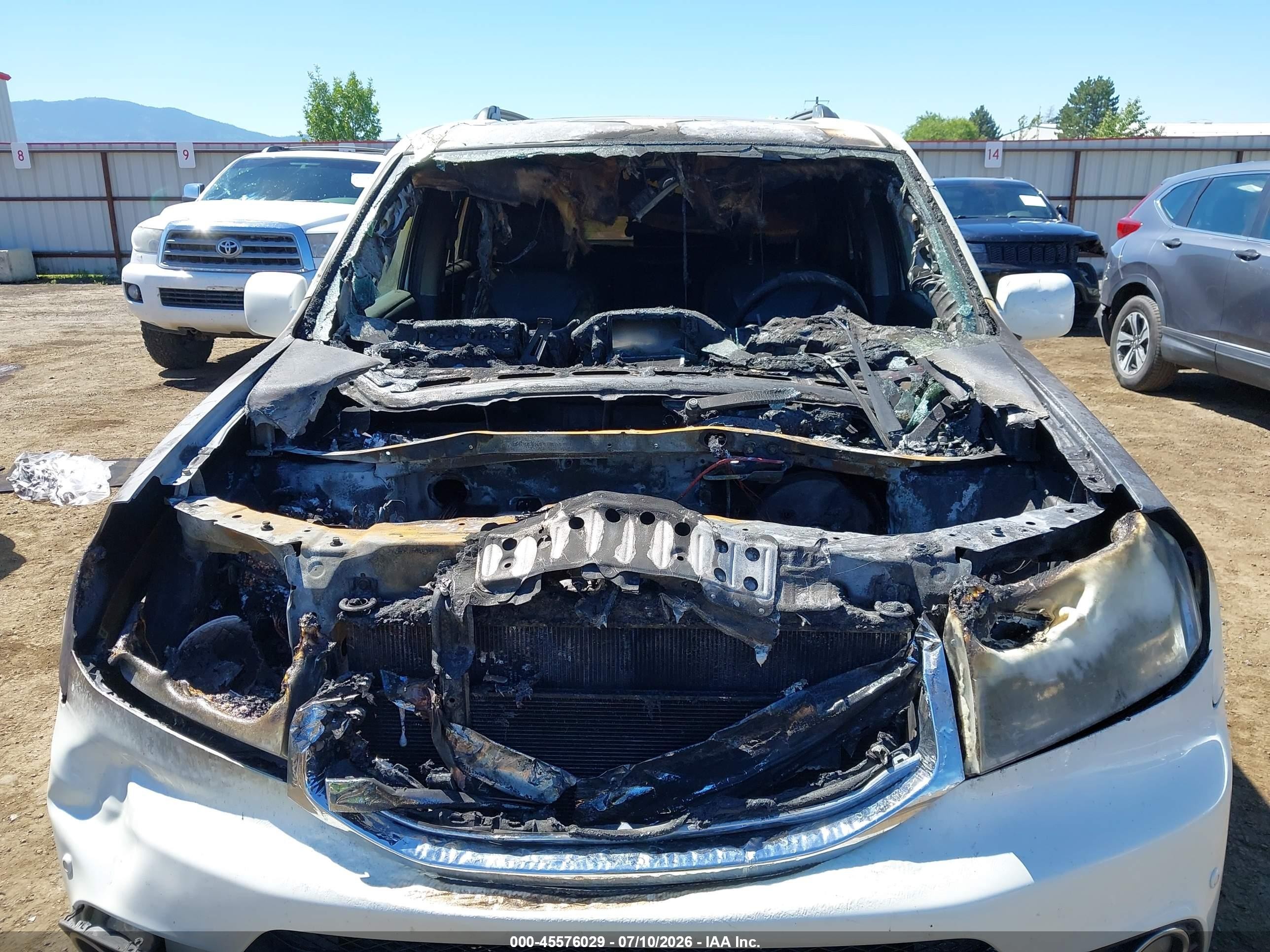 2014 Honda Pilot Touring White vin: 5FNYF4H99EB044616