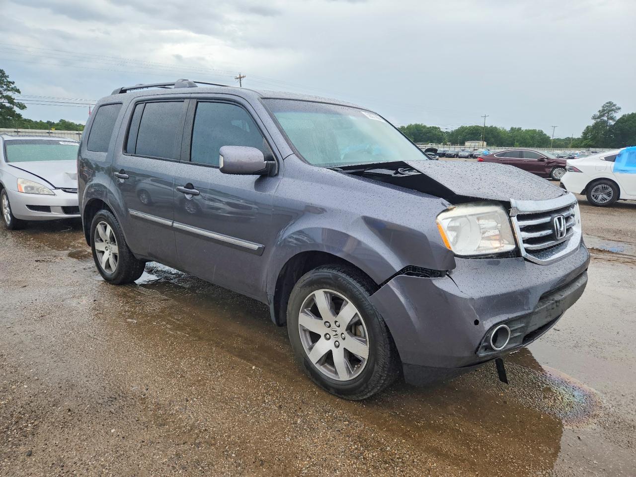 2015 Honda Pilot Touring Gray vin: 5FNYF4H99FB004067