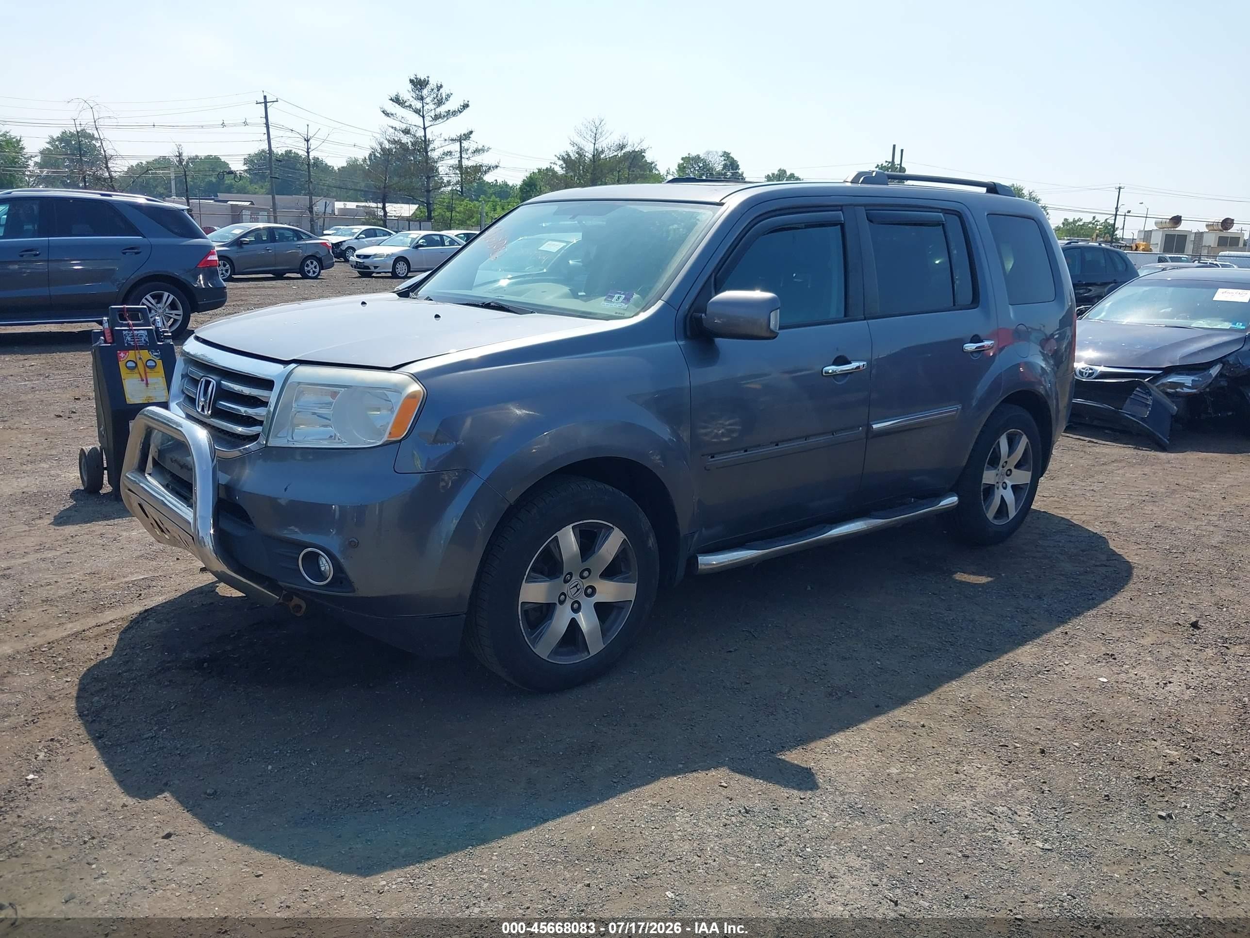 2015 Honda Pilot Touring Gray vin: 5FNYF4H99FB027249
