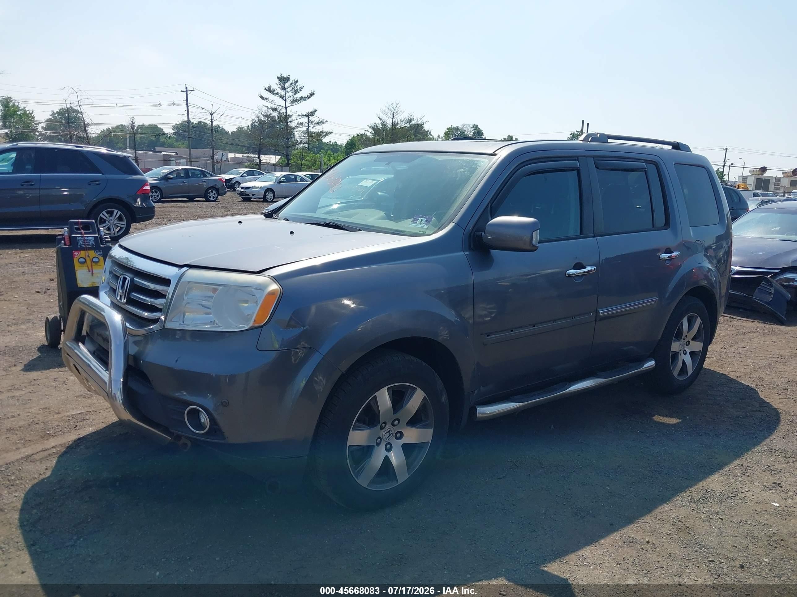 2015 Honda Pilot Touring Gray vin: 5FNYF4H99FB027249