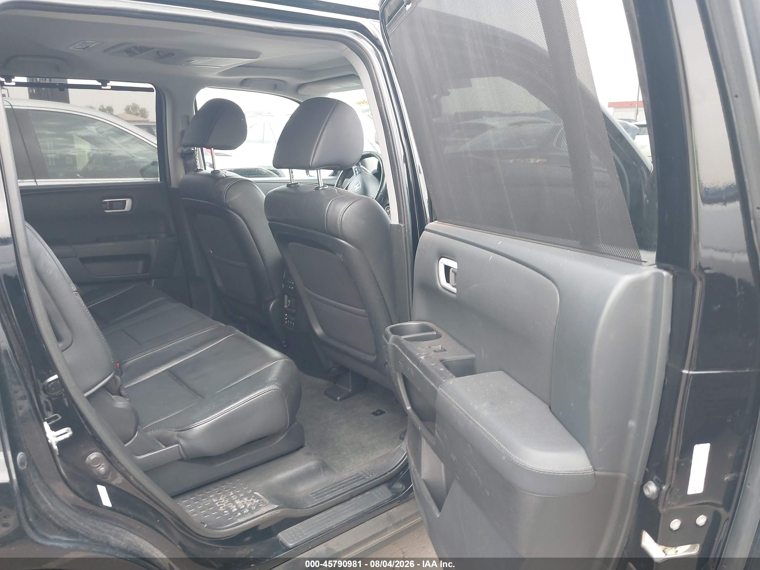 2015 Honda Pilot Touring Black vin: 5FNYF4H99FB031348