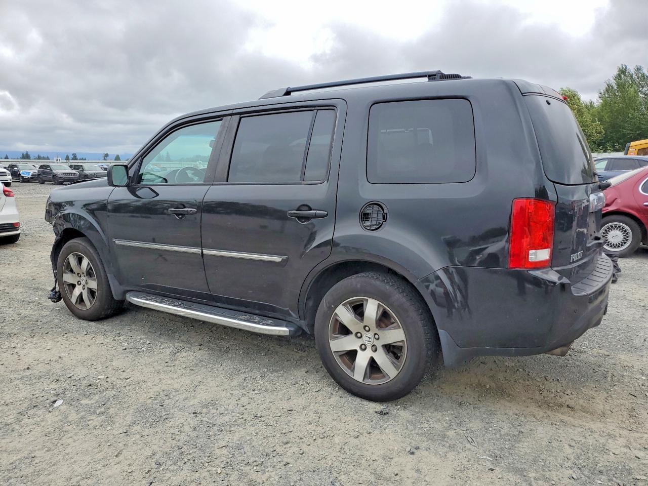 2015 Honda Pilot Touring Black vin: 5FNYF4H99FB052300