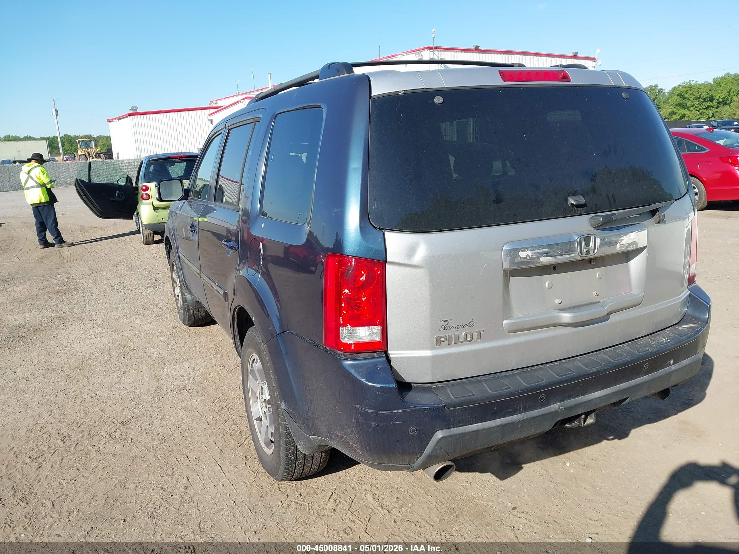 2011 Honda Pilot Touring Blue vin: 5FNYF4H9XBB016786