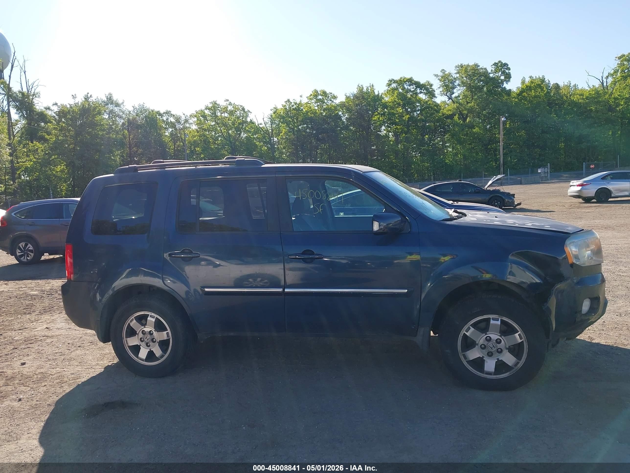 2011 Honda Pilot Touring Blue vin: 5FNYF4H9XBB016786