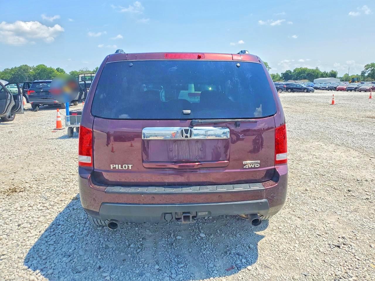 2011 Honda Pilot Touring Темно-бордовый vin: 5FNYF4H9XBB027027