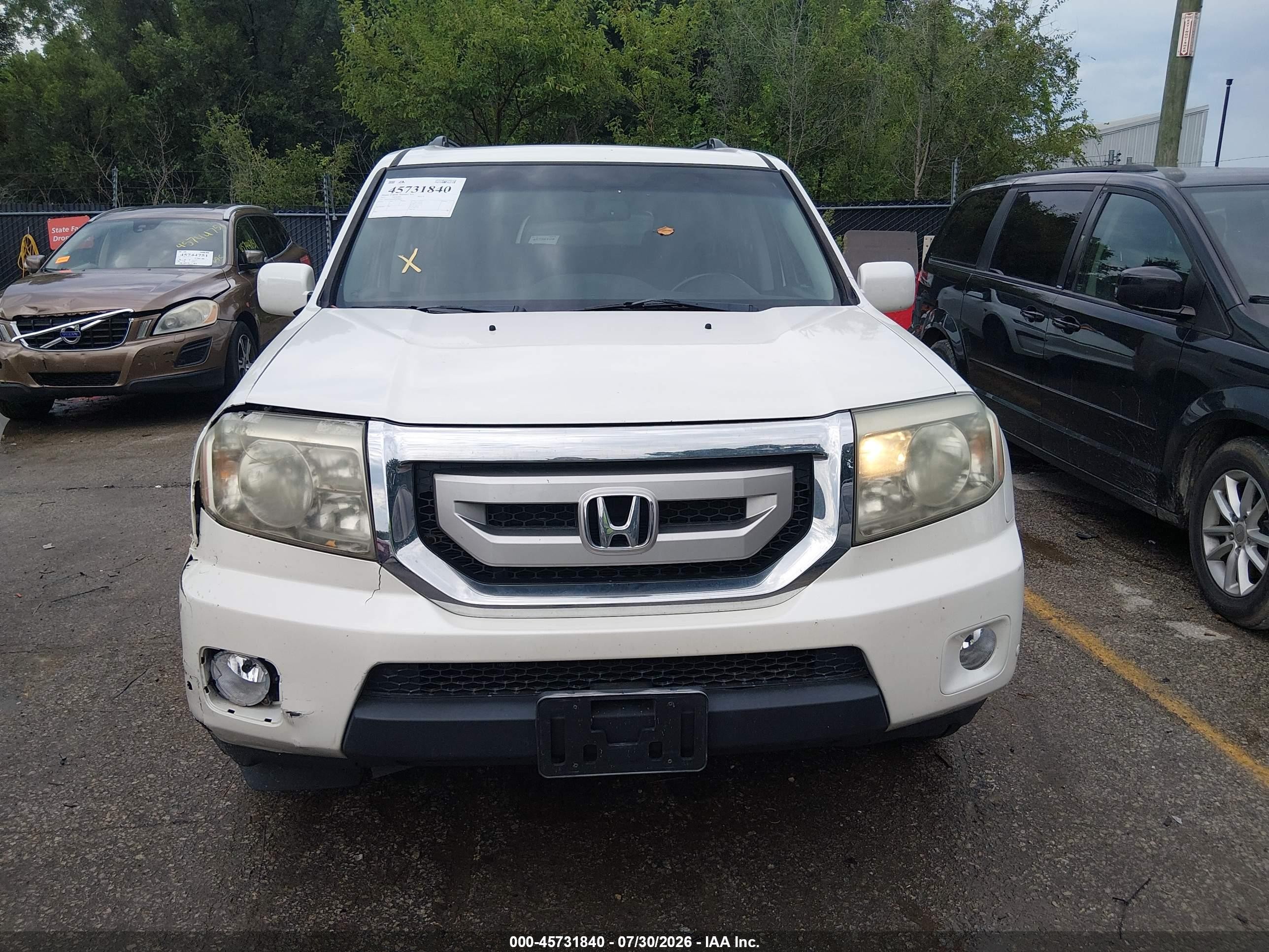 2011 Honda Pilot Touring White vin: 5FNYF4H9XBB038013