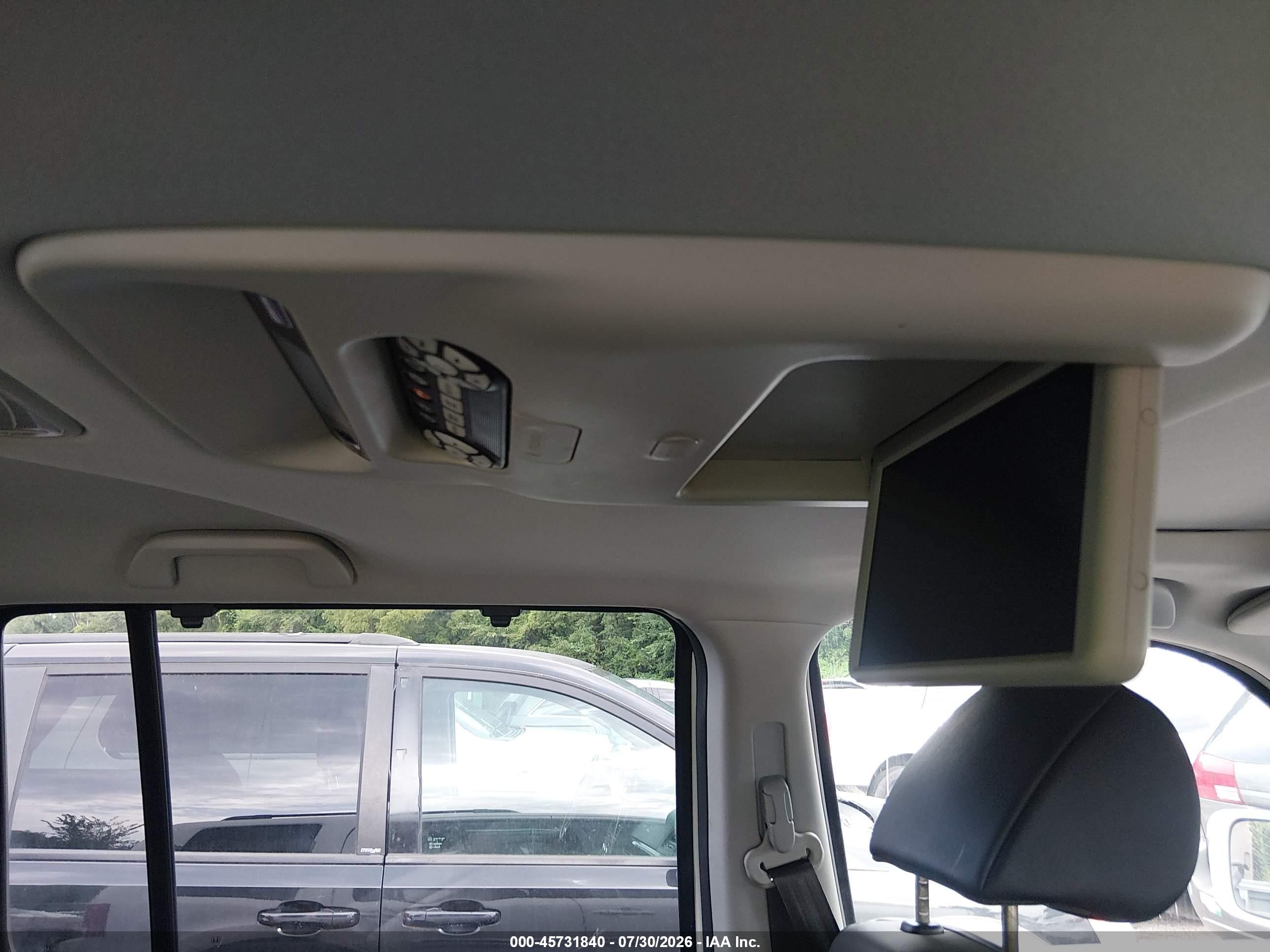 2011 Honda Pilot Touring White vin: 5FNYF4H9XBB038013