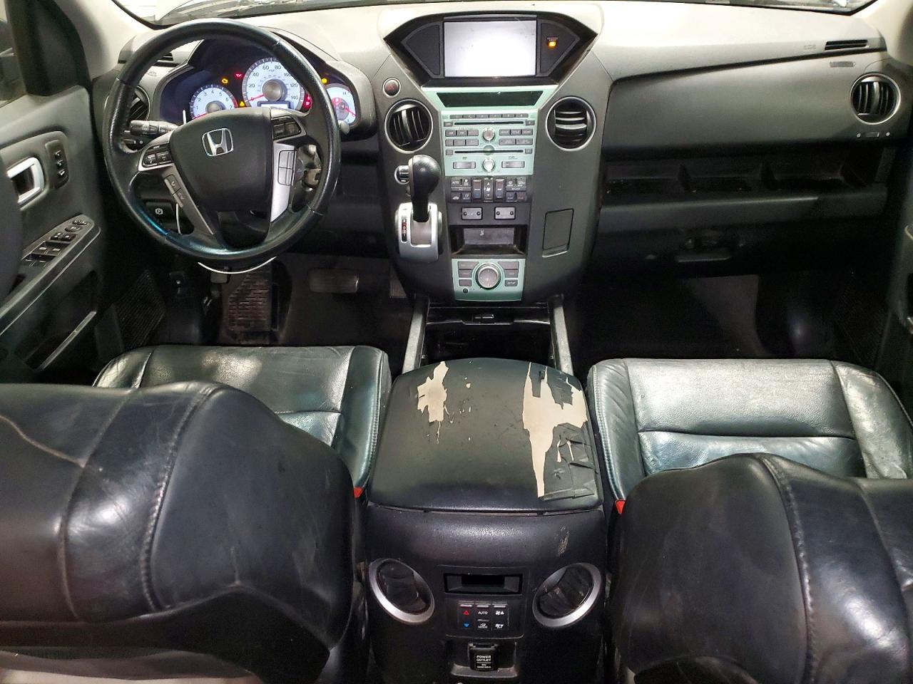2011 Honda Pilot Touring Gray vin: 5FNYF4H9XBB075482