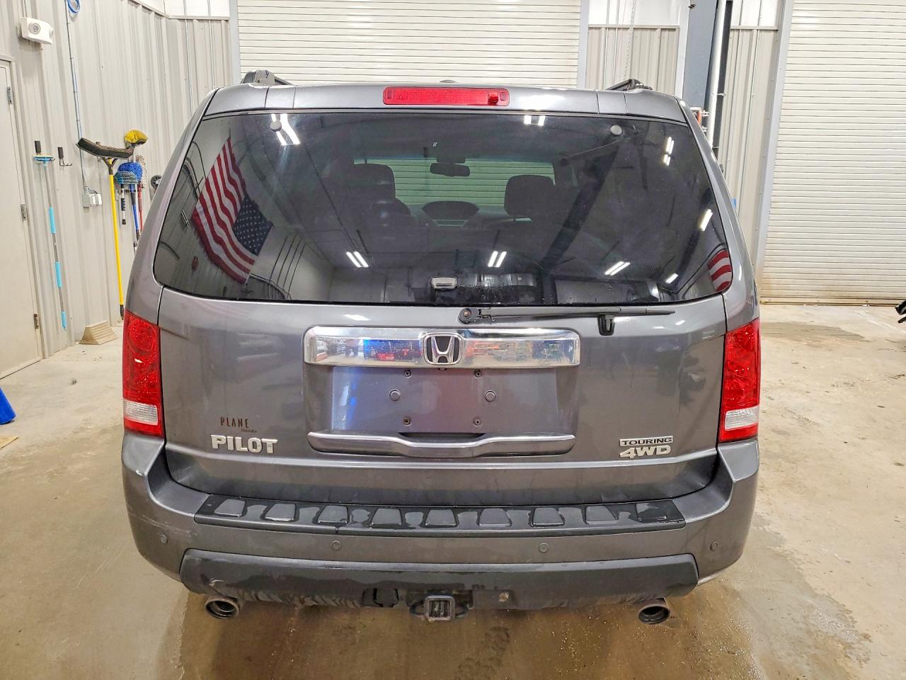 2011 Honda Pilot Touring Gray vin: 5FNYF4H9XBB075482