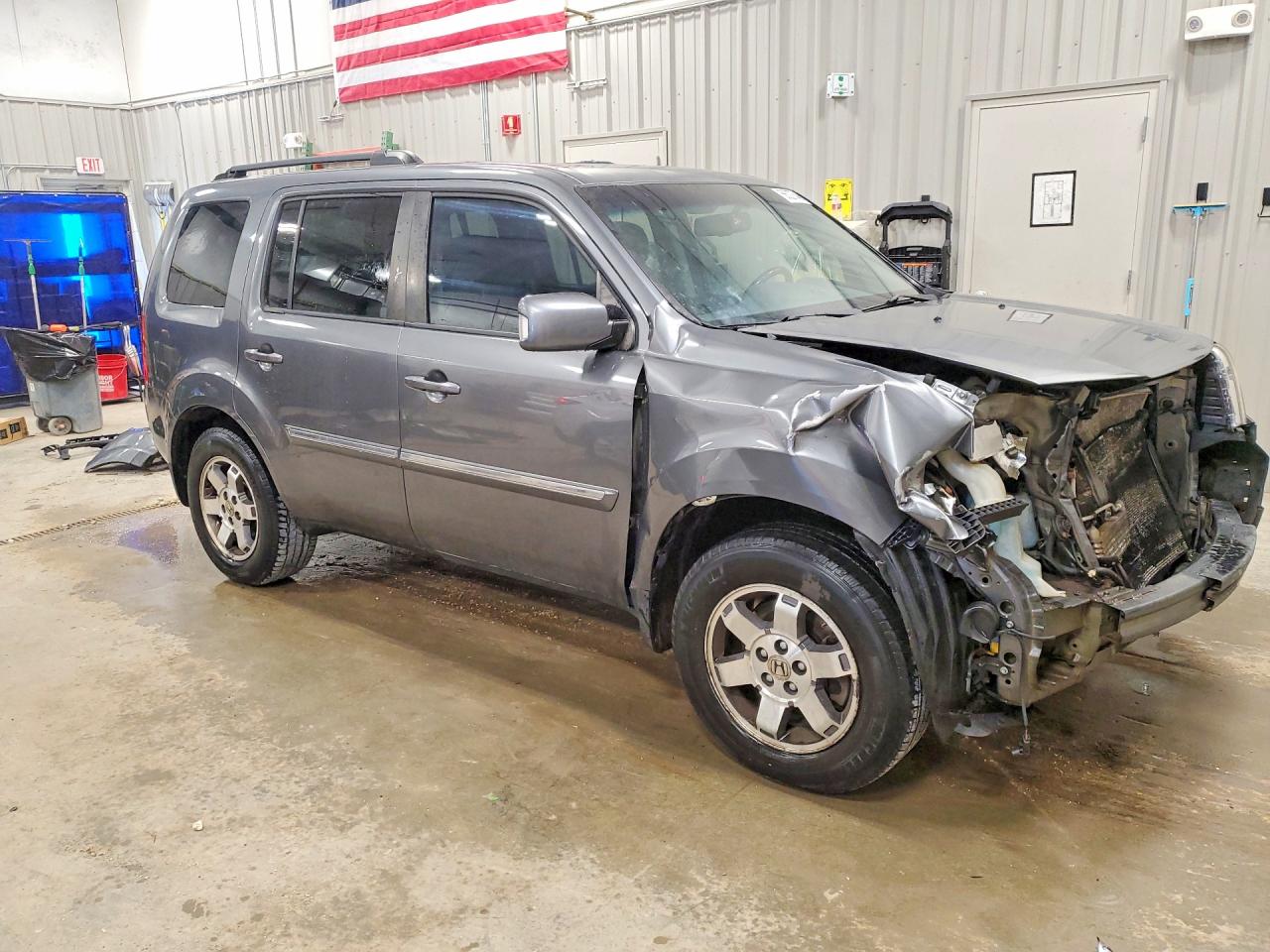 2011 Honda Pilot Touring Gray vin: 5FNYF4H9XBB075482
