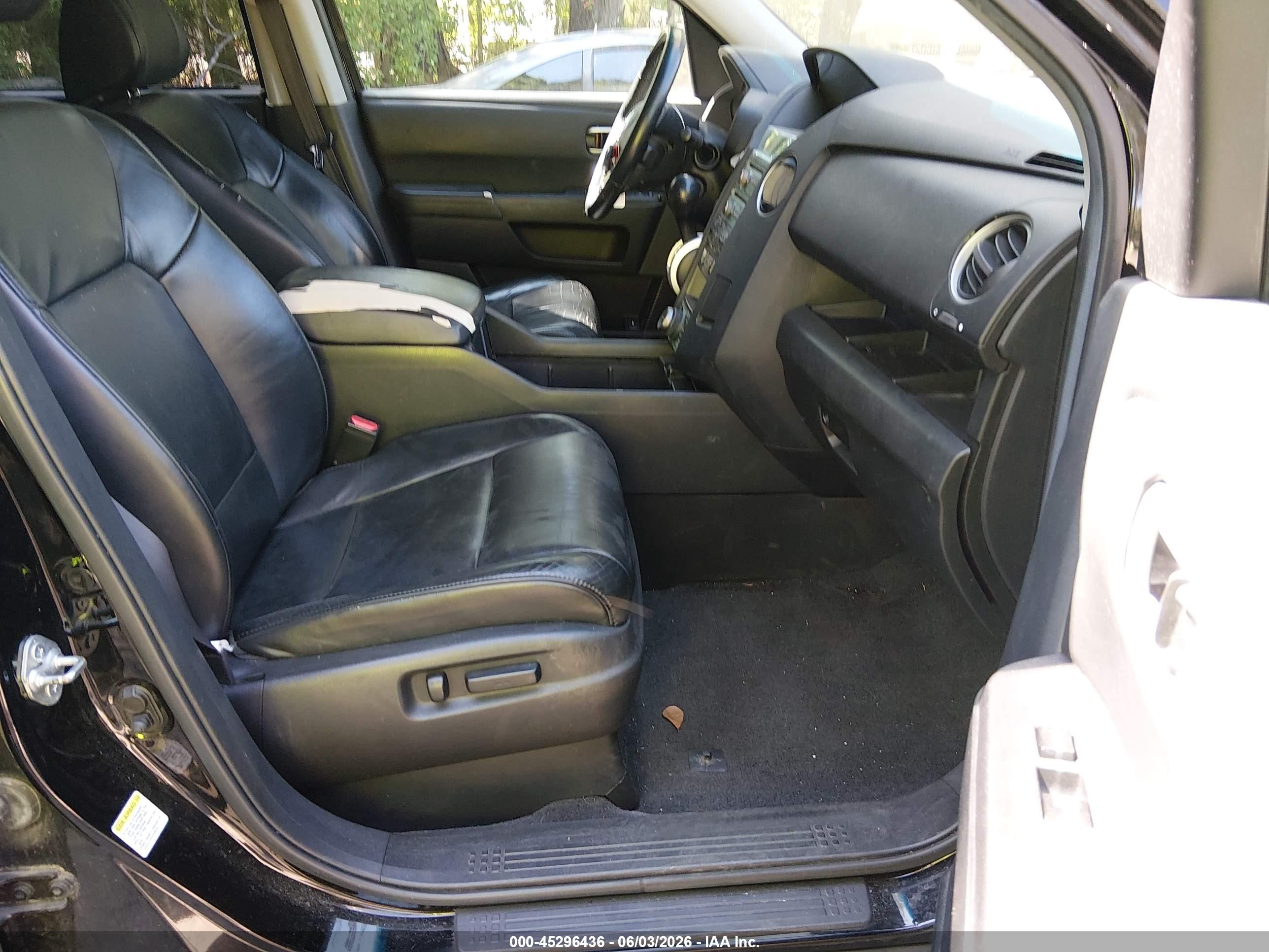 2011 Honda Pilot Touring Black vin: 5FNYF4H9XBB090516