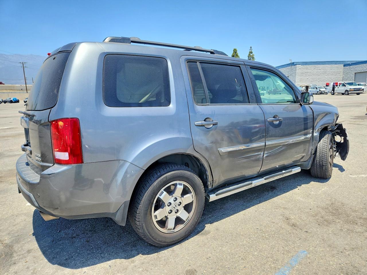 2011 Honda Pilot Touring Серый vin: 5FNYF4H9XBB090886