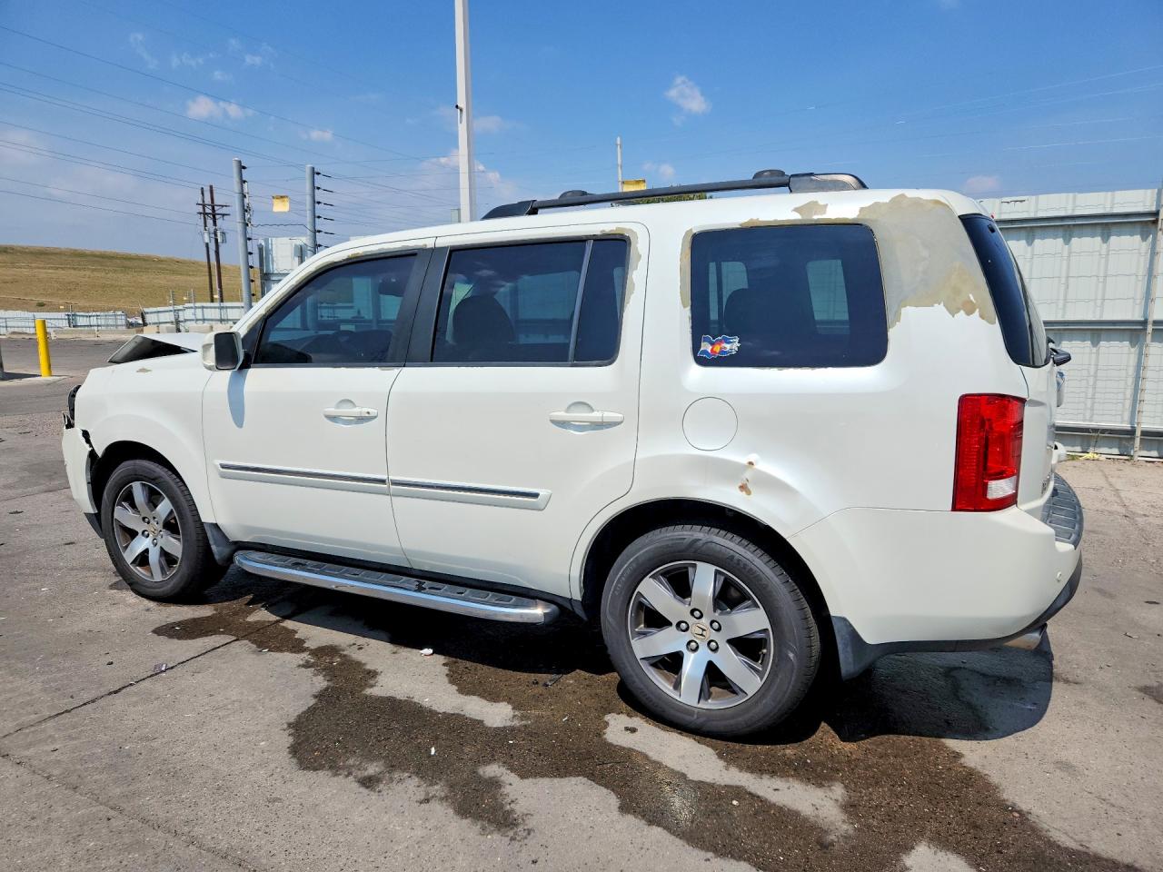 2012 Honda Pilot Touring White vin: 5FNYF4H9XCB010326