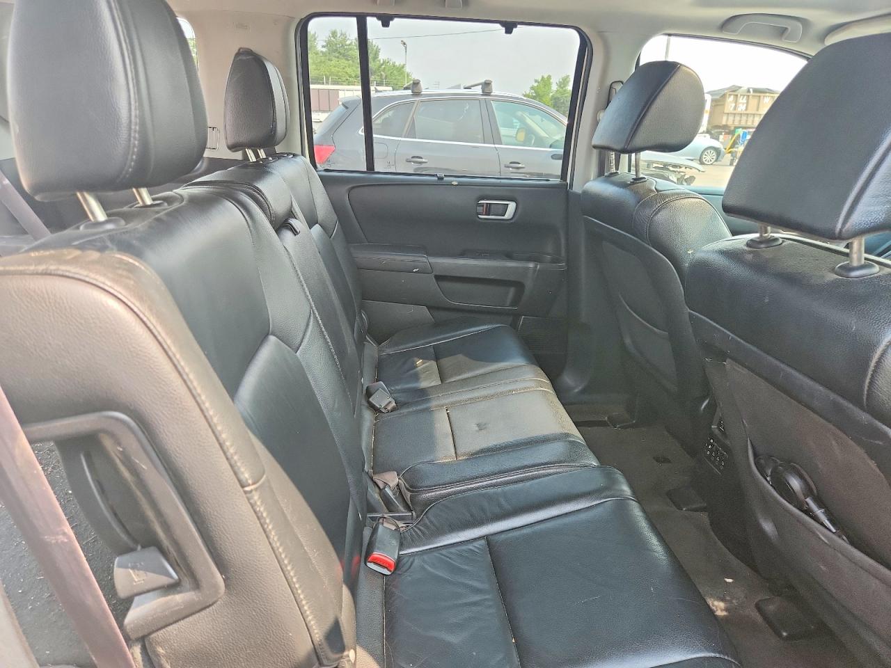 2013 Honda Pilot Touring White vin: 5FNYF4H9XDB020002