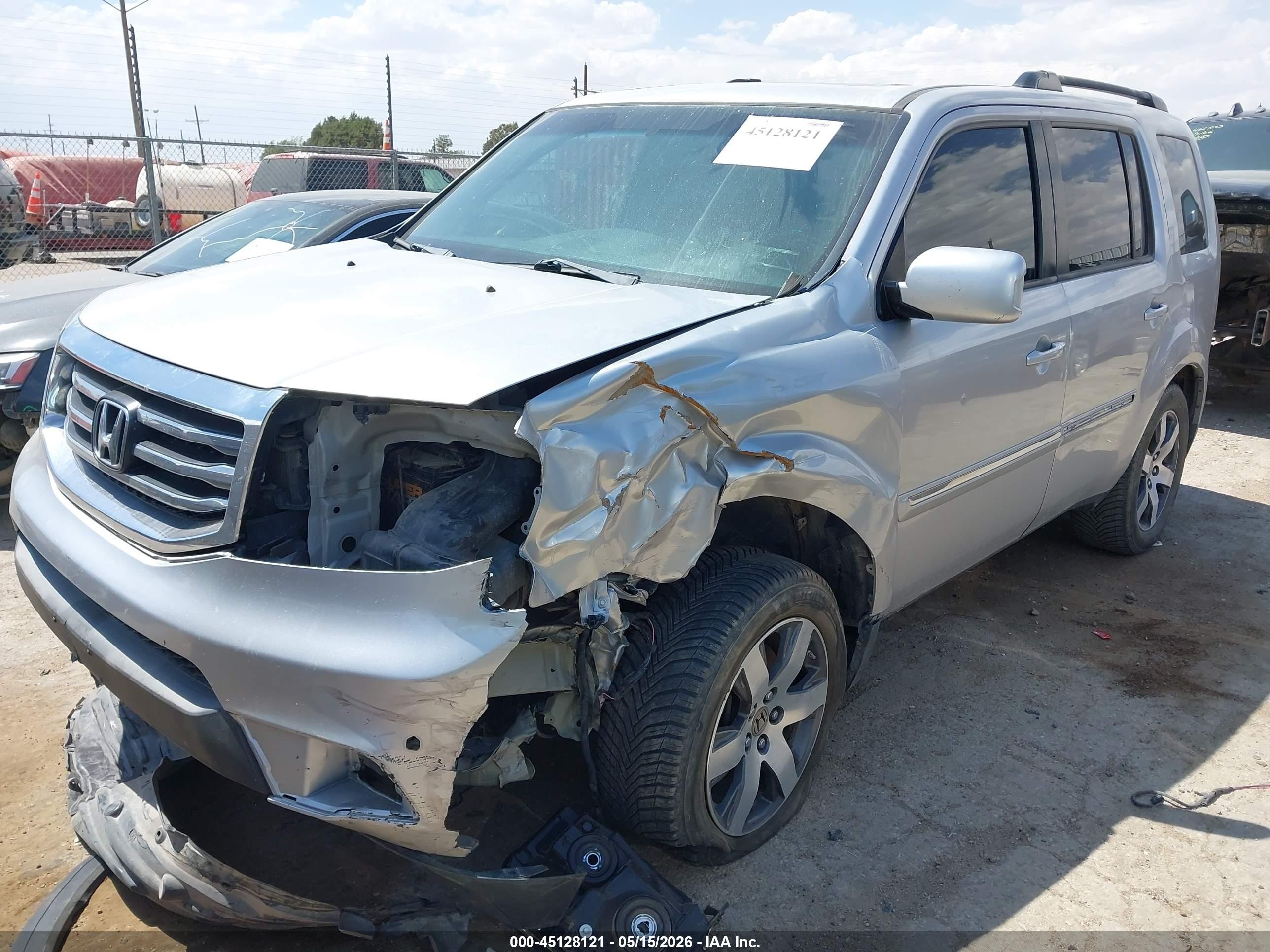 2013 Honda Pilot Touring Silver vin: 5FNYF4H9XDB039651