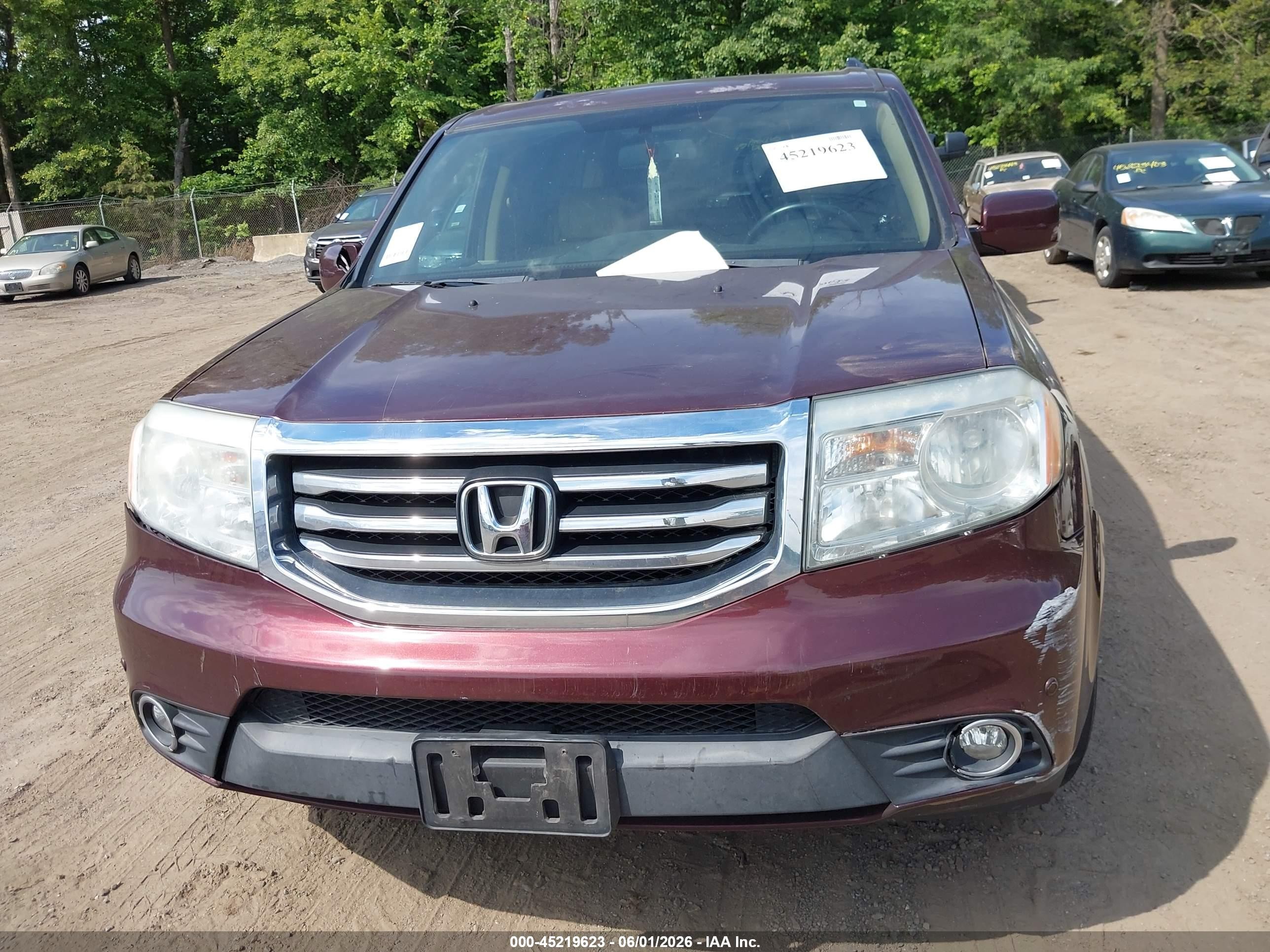 2013 Honda Pilot Touring Burgundy vin: 5FNYF4H9XDB041741
