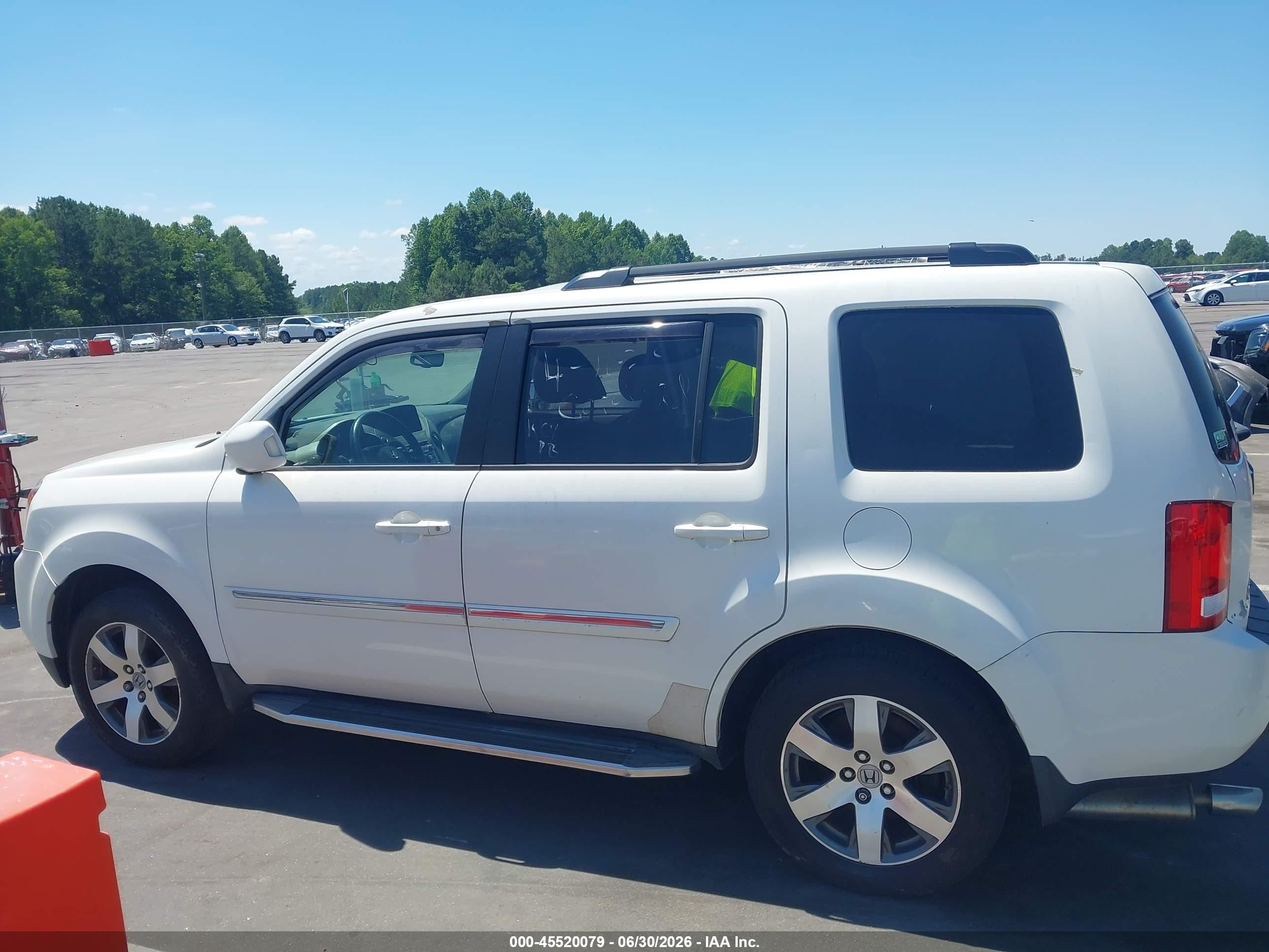 2013 Honda Pilot Touring Белый vin: 5FNYF4H9XDB049242