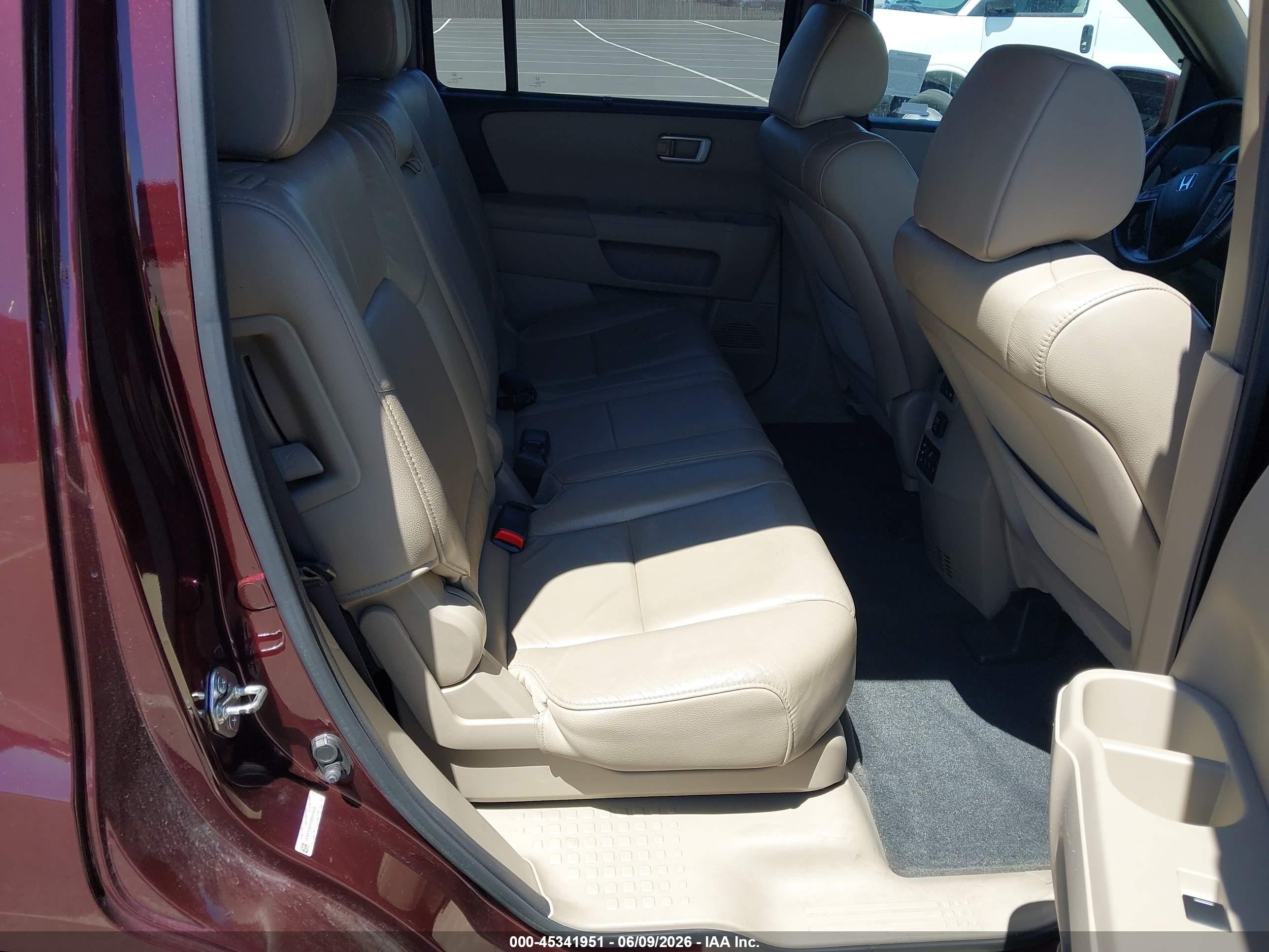 2013 Honda Pilot Touring Burgundy vin: 5FNYF4H9XDB064825