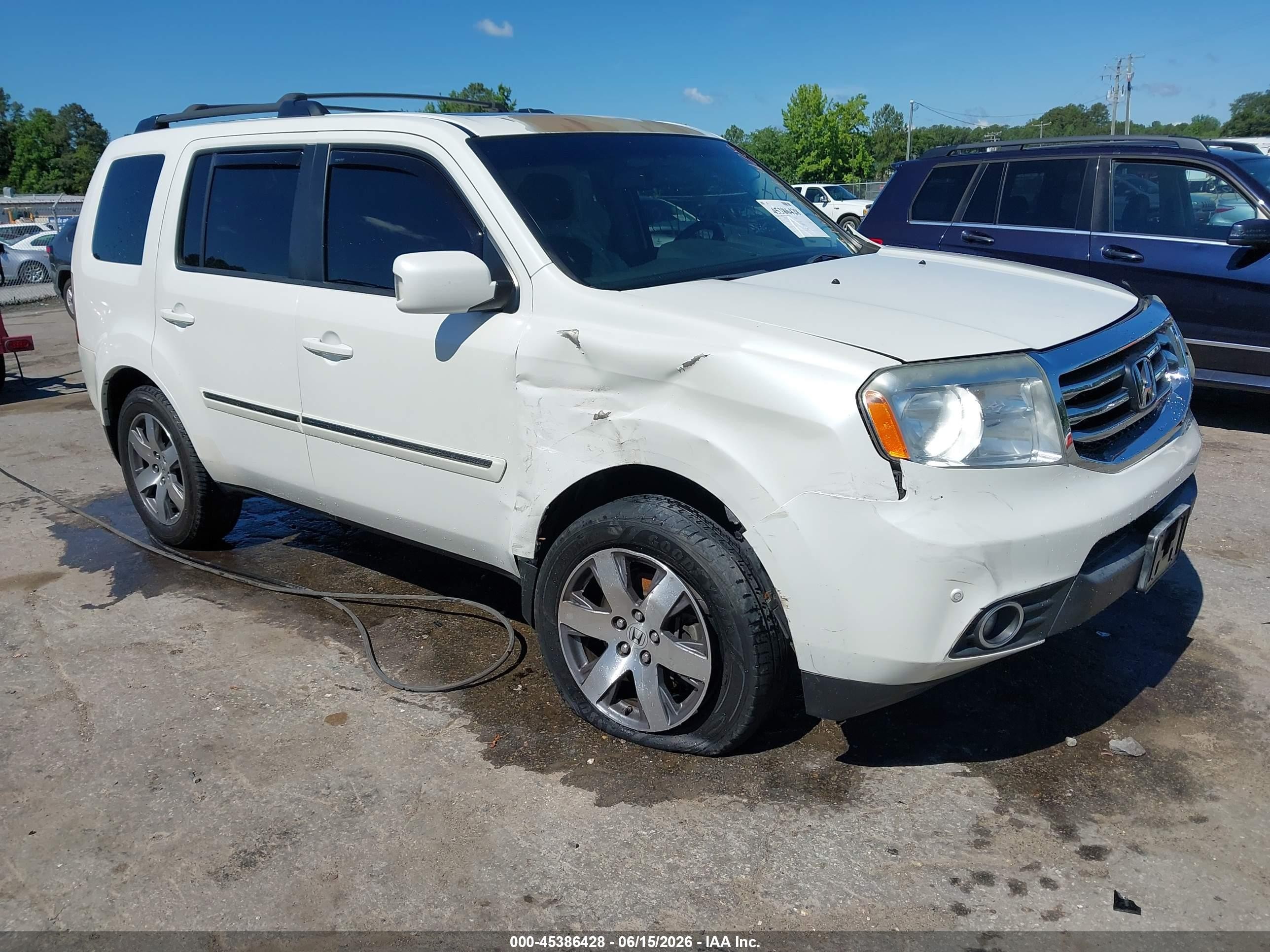 2014 Honda Pilot Touring White vin: 5FNYF4H9XEB007784