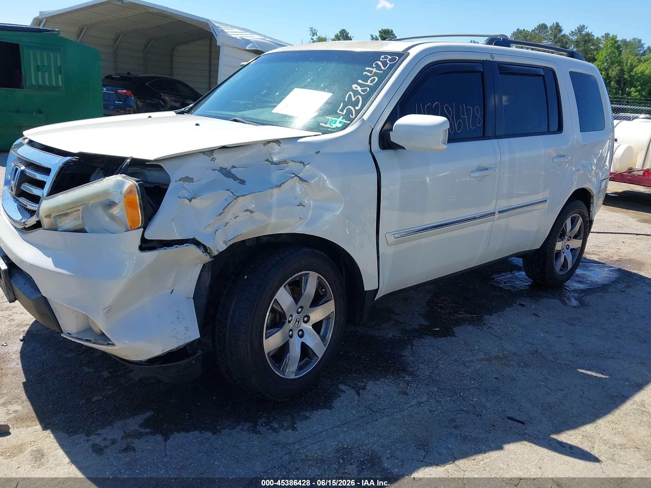 2014 Honda Pilot Touring White vin: 5FNYF4H9XEB007784
