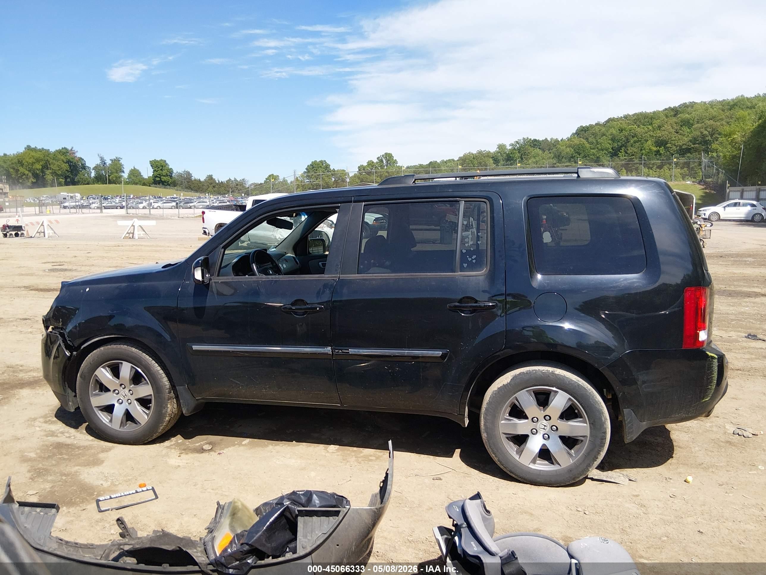 2014 Honda Pilot Touring Black vin: 5FNYF4H9XEB055091