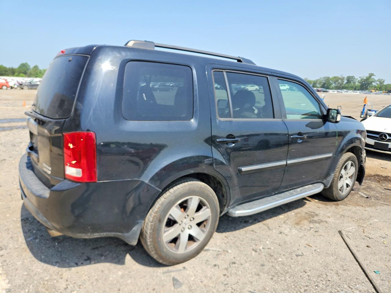 2015 Honda Pilot Touring Black vin: 5FNYF4H9XFB008712
