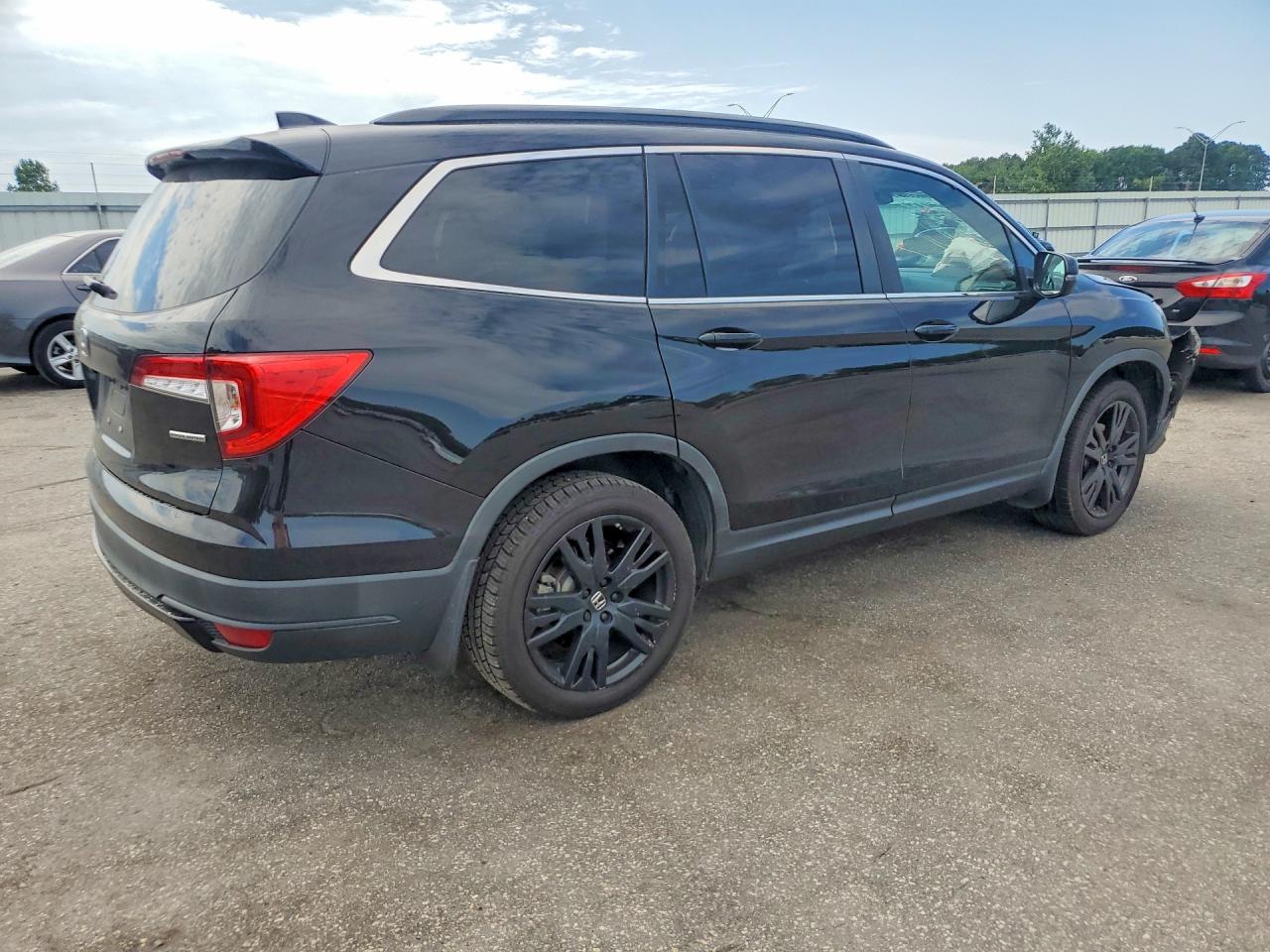 2022 Honda Pilot Se Black vin: 5FNYF5H20NB011285