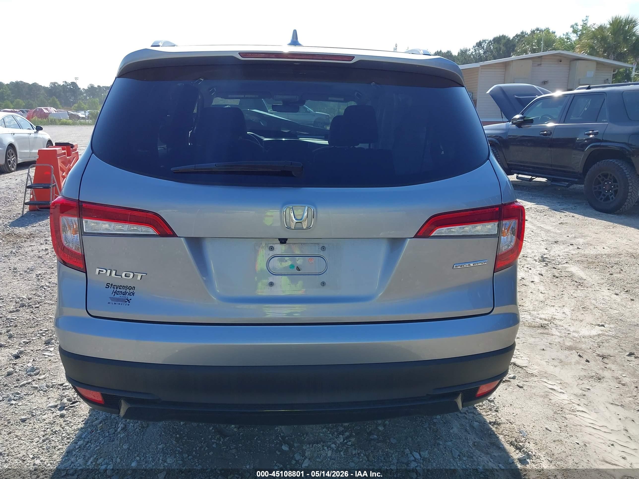 2021 Honda Pilot 2wd Special Edition Серебряный vin: 5FNYF5H27MB042418