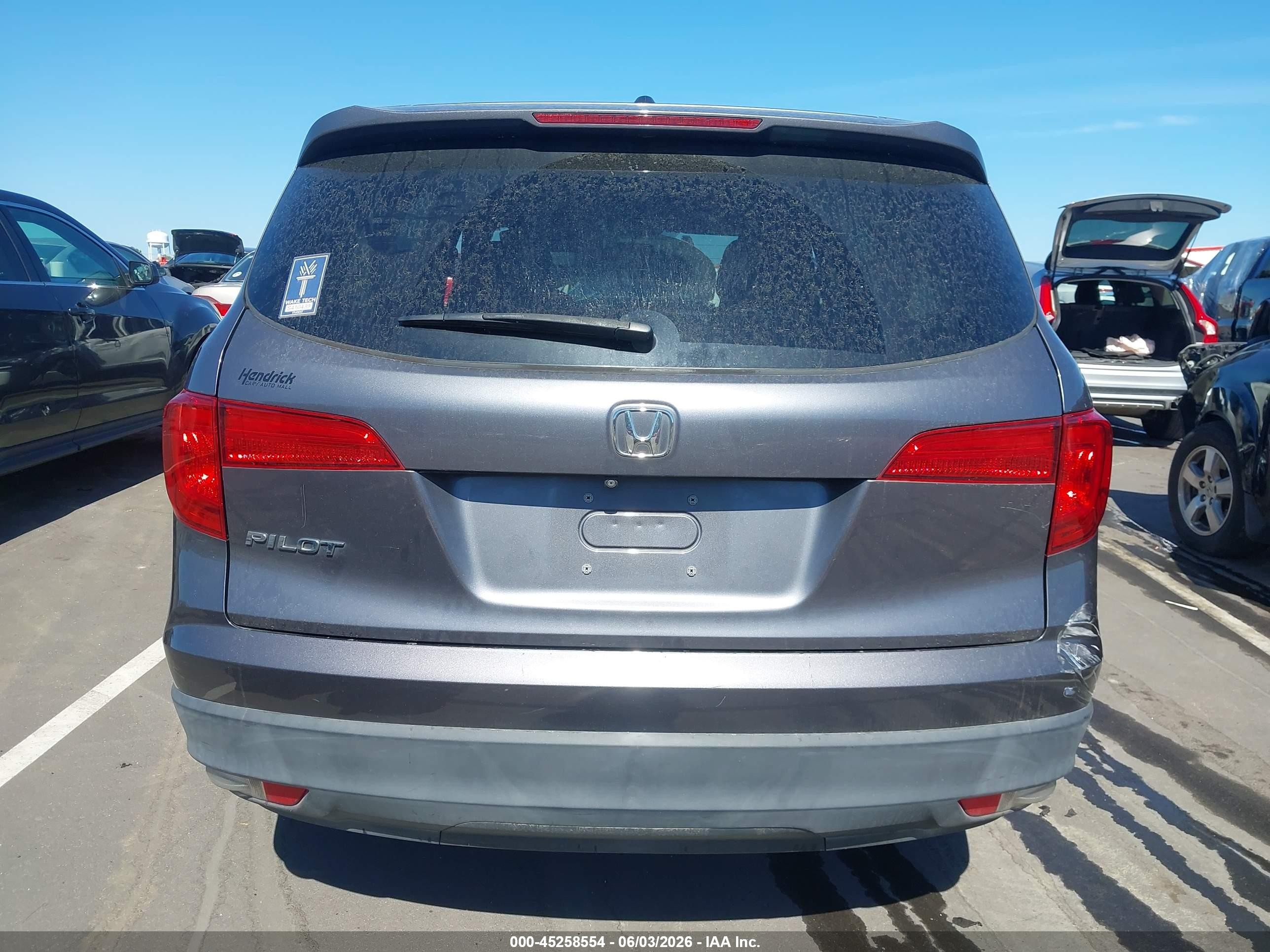 2018 Honda Pilot Ex Gray vin: 5FNYF5H35JB014735