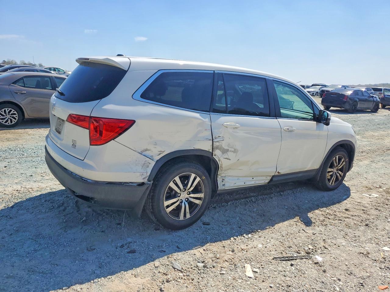 2017 Honda Pilot Exl White vin: 5FNYF5H52HB037949
