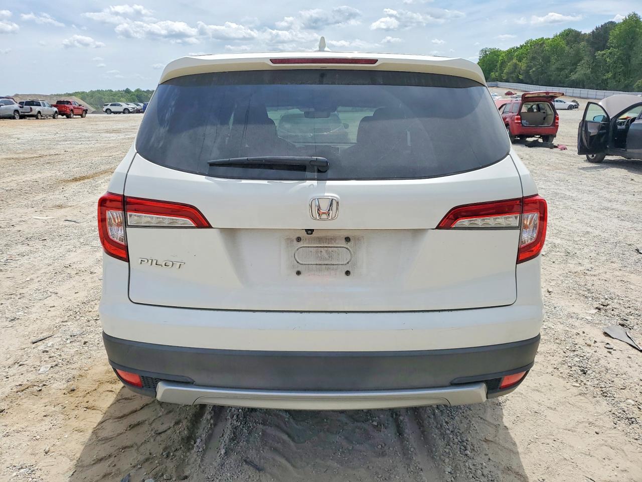 2019 Honda Pilot Exl White vin: 5FNYF5H53KB012002