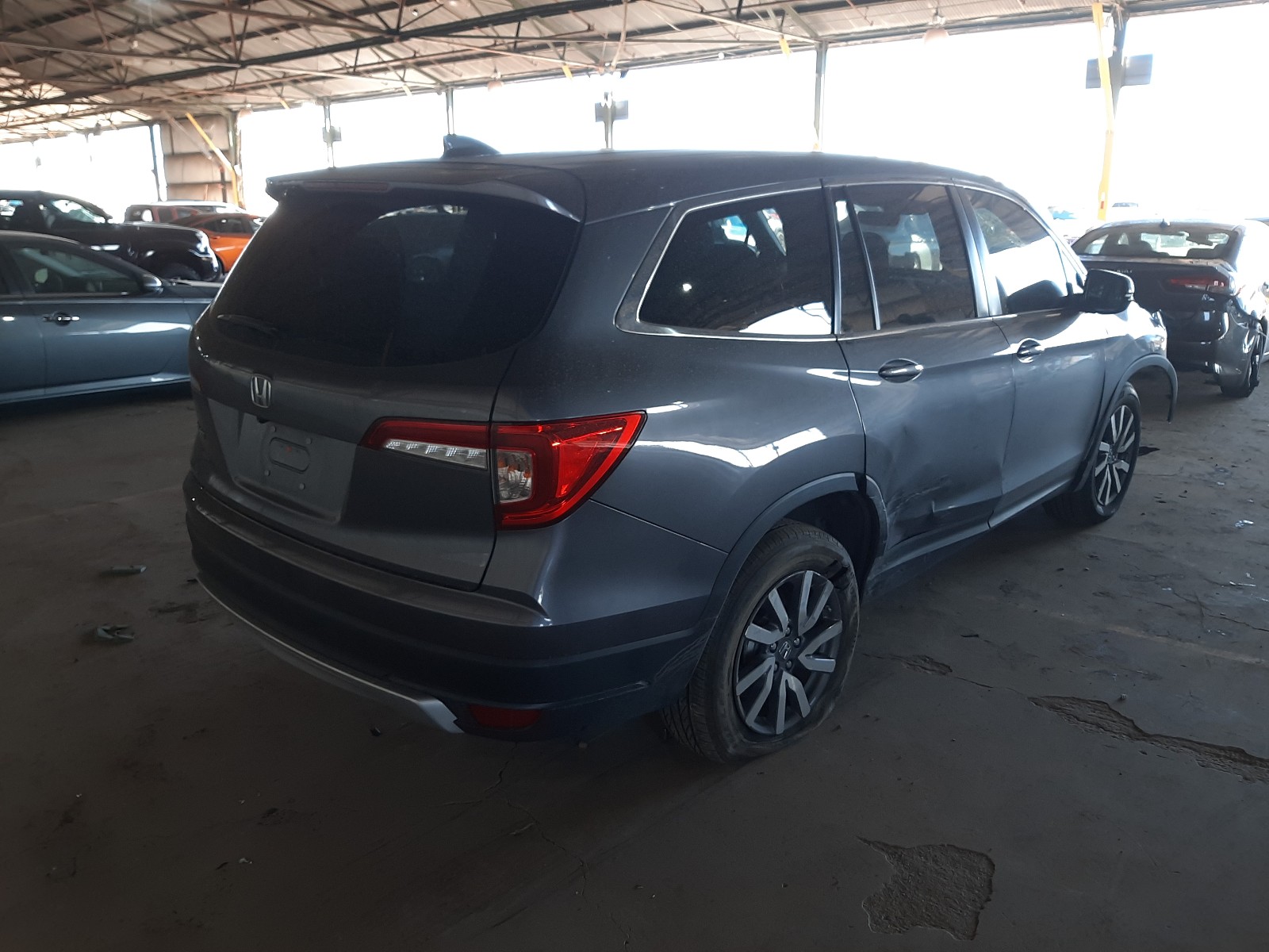 2019 Honda Pilot Exl Gray vin: 5FNYF5H54KB036938