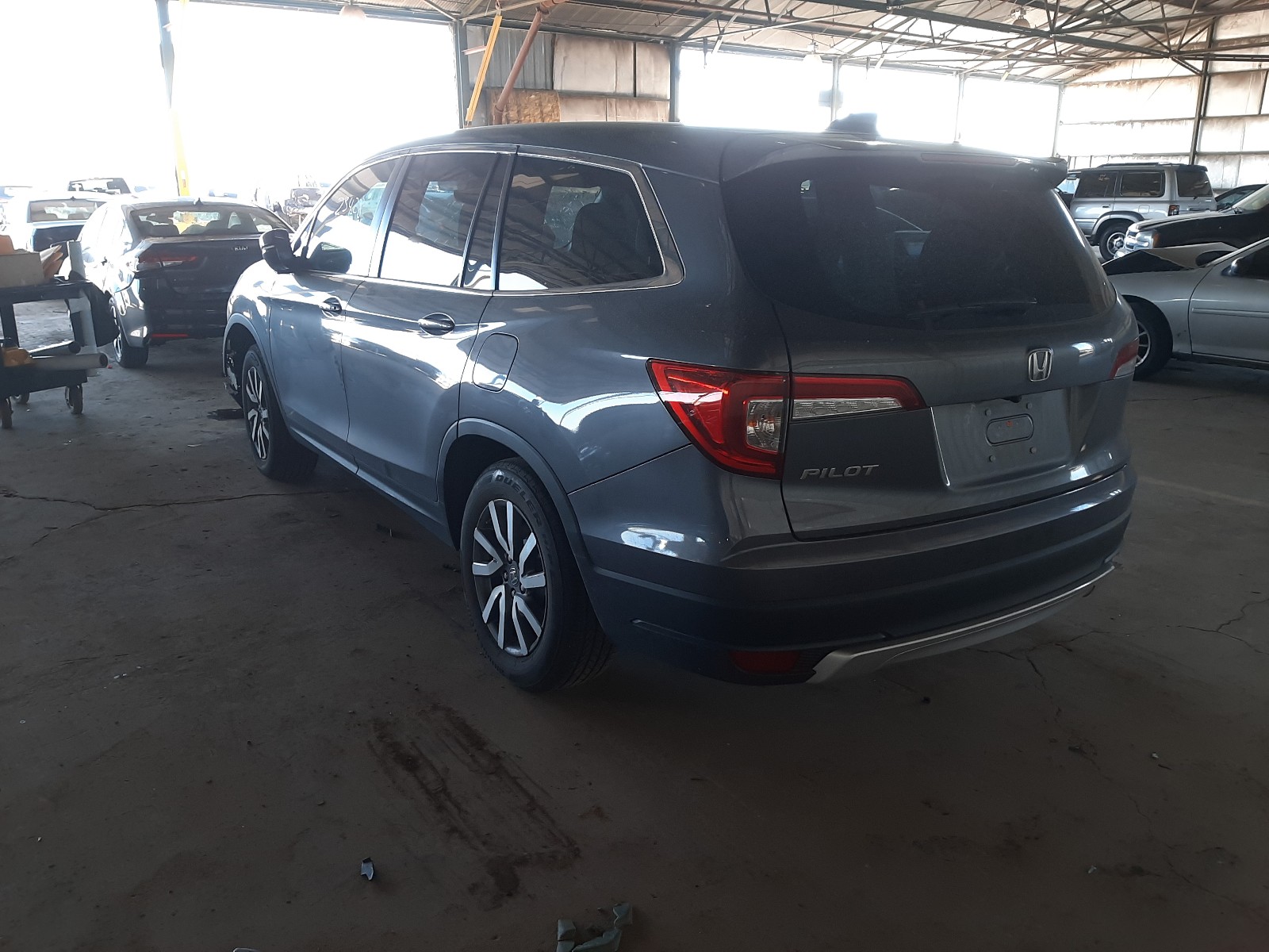 2019 Honda Pilot Exl Gray vin: 5FNYF5H54KB036938