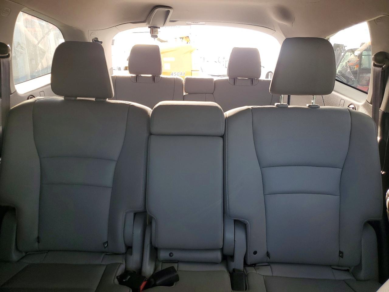 2019 Honda Pilot Exl Gray vin: 5FNYF5H54KB036938