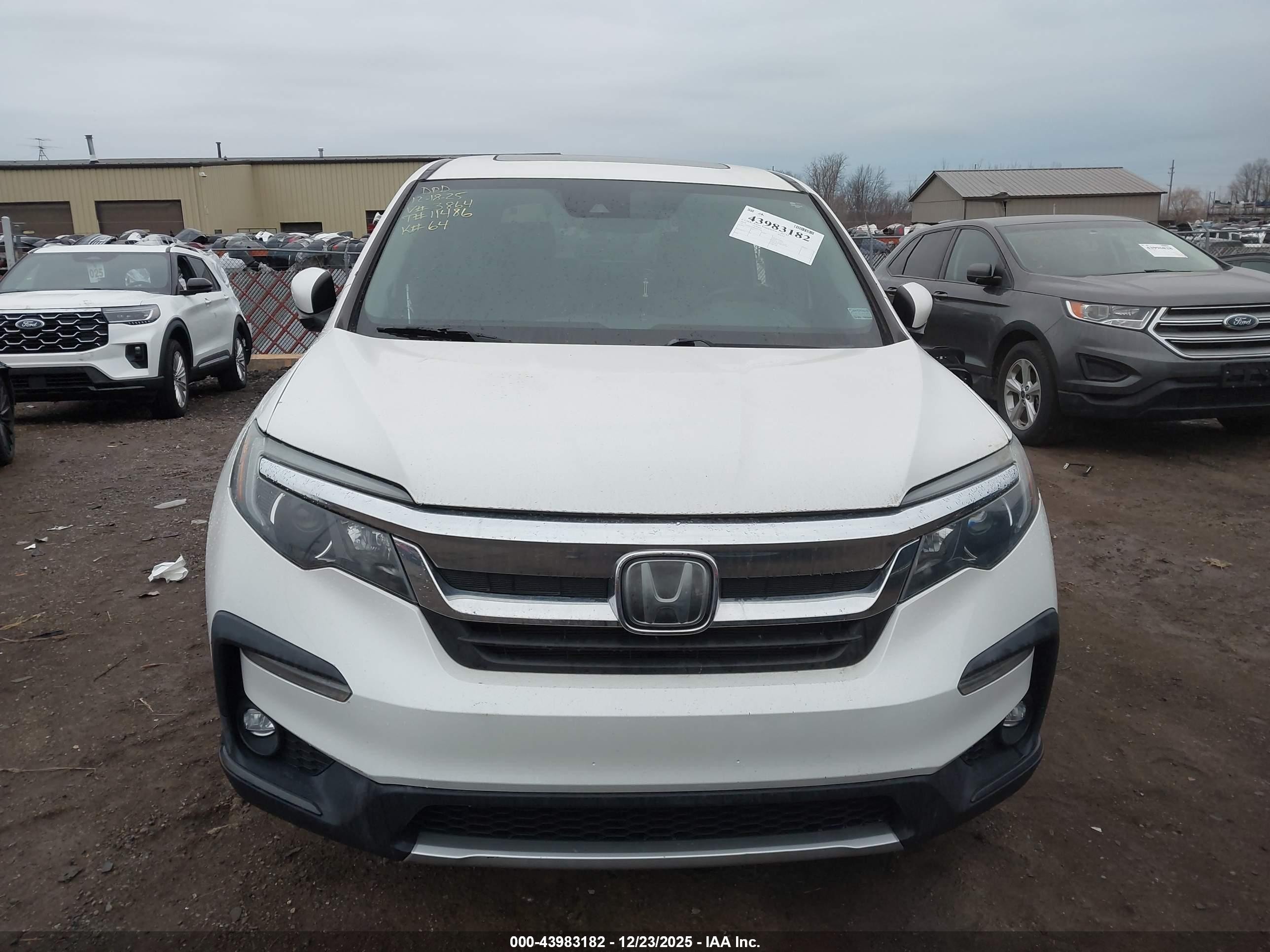 2019 Honda Pilot Ex-l White vin: 5FNYF5H58KB033864