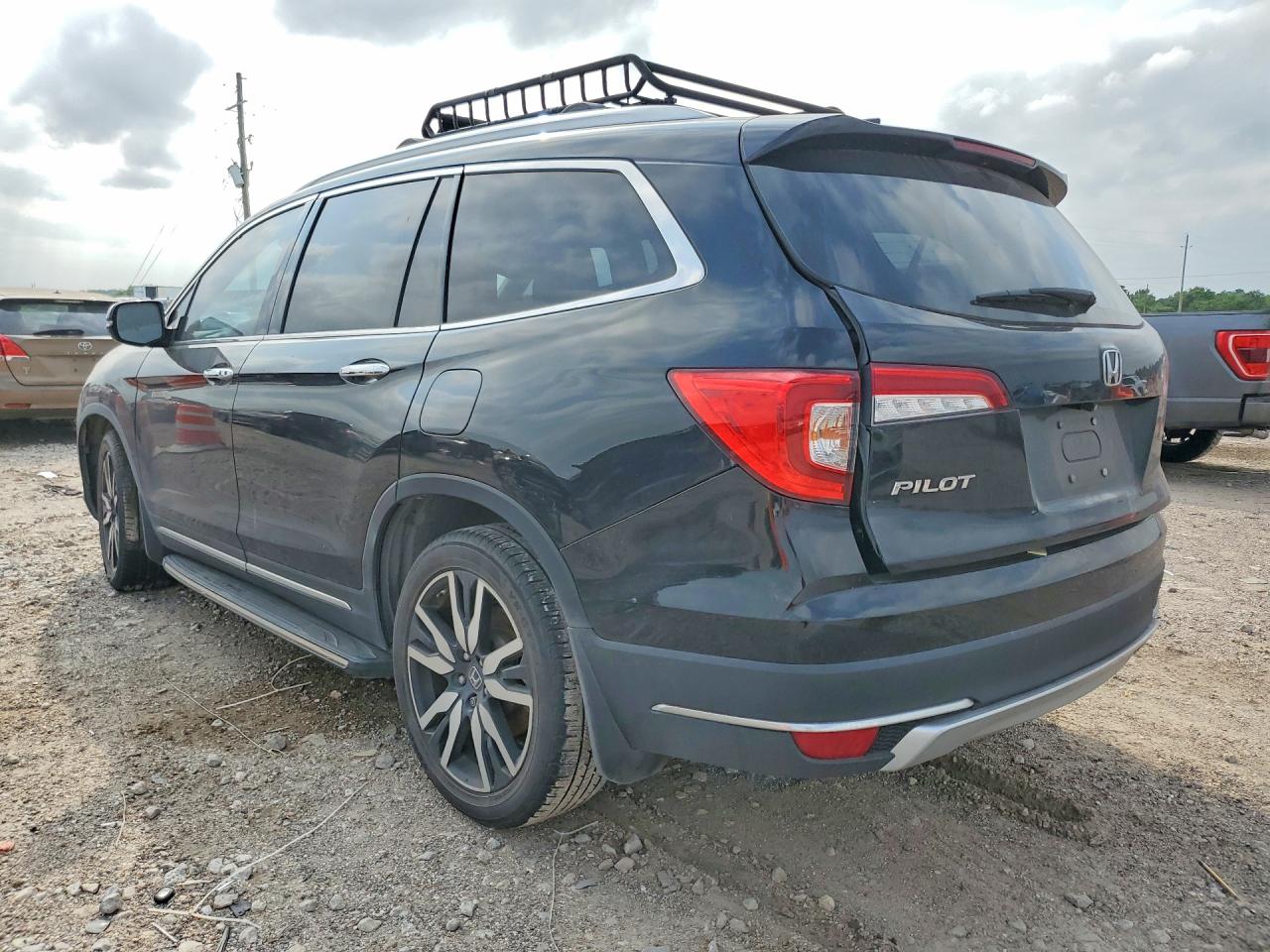 2020 Honda Pilot Touring Black vin: 5FNYF5H62LB006086