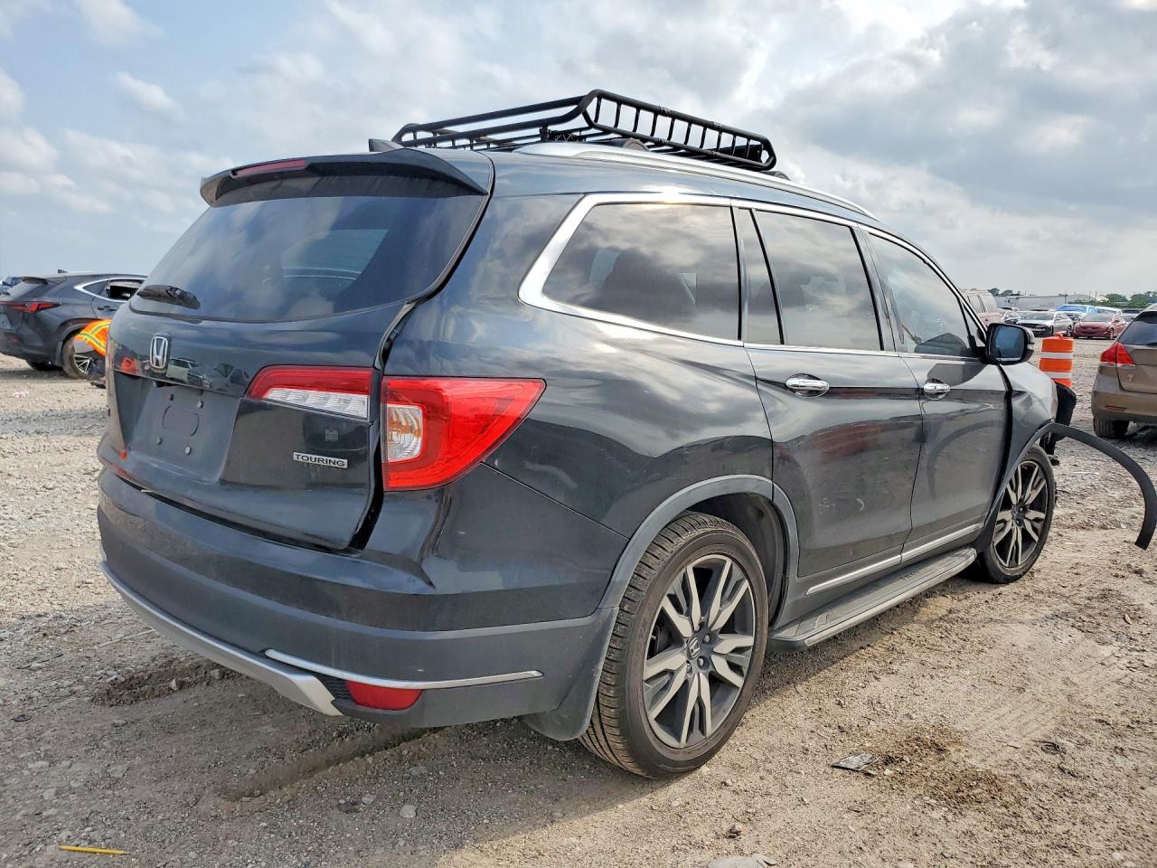 2020 Honda Pilot Touring Black vin: 5FNYF5H62LB006086