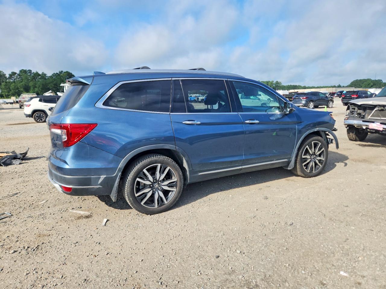 2021 Honda Pilot Touring Blue vin: 5FNYF5H63MB004803